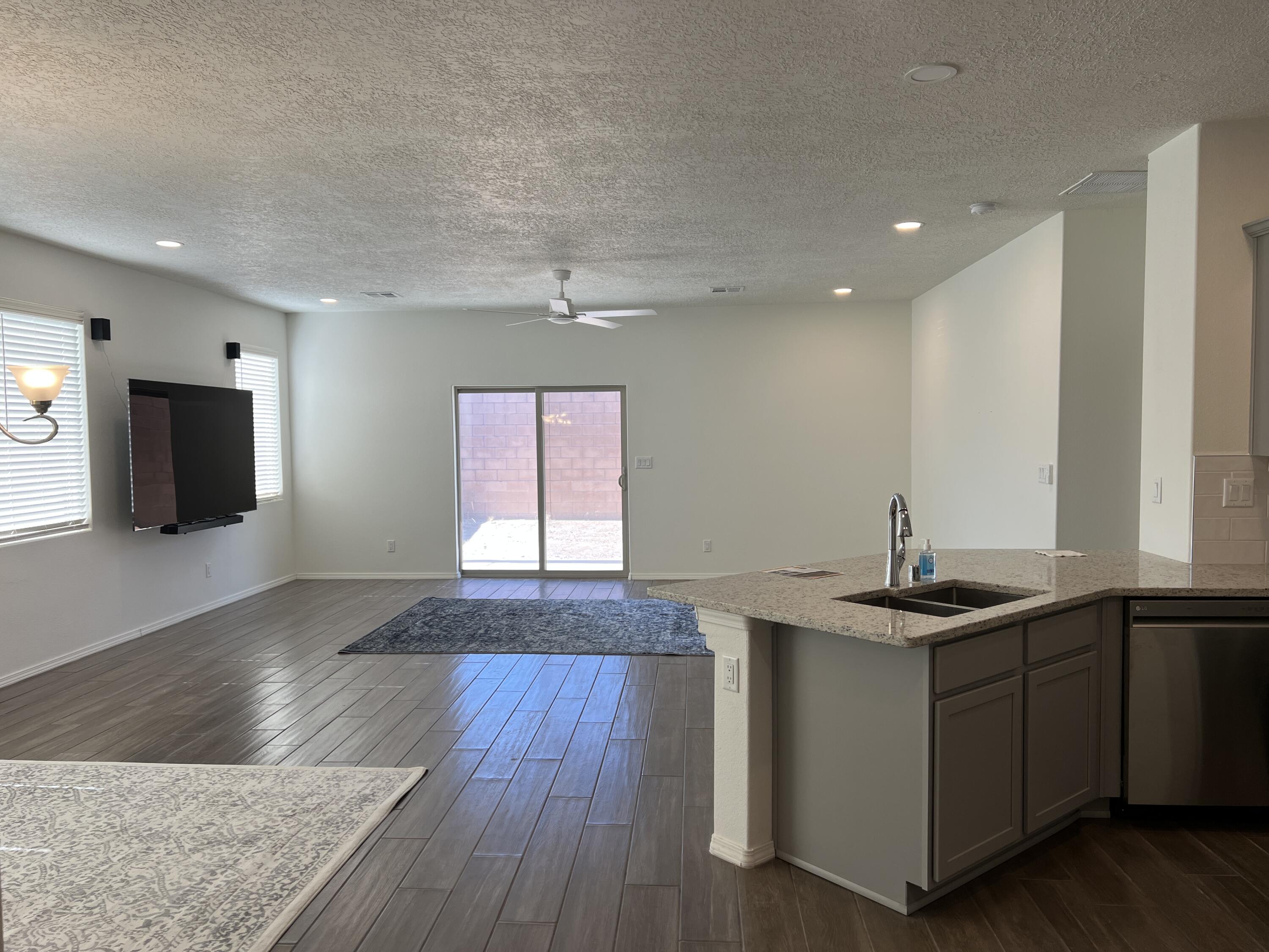 Photo 13 — 6200 White Hawk Drive NE