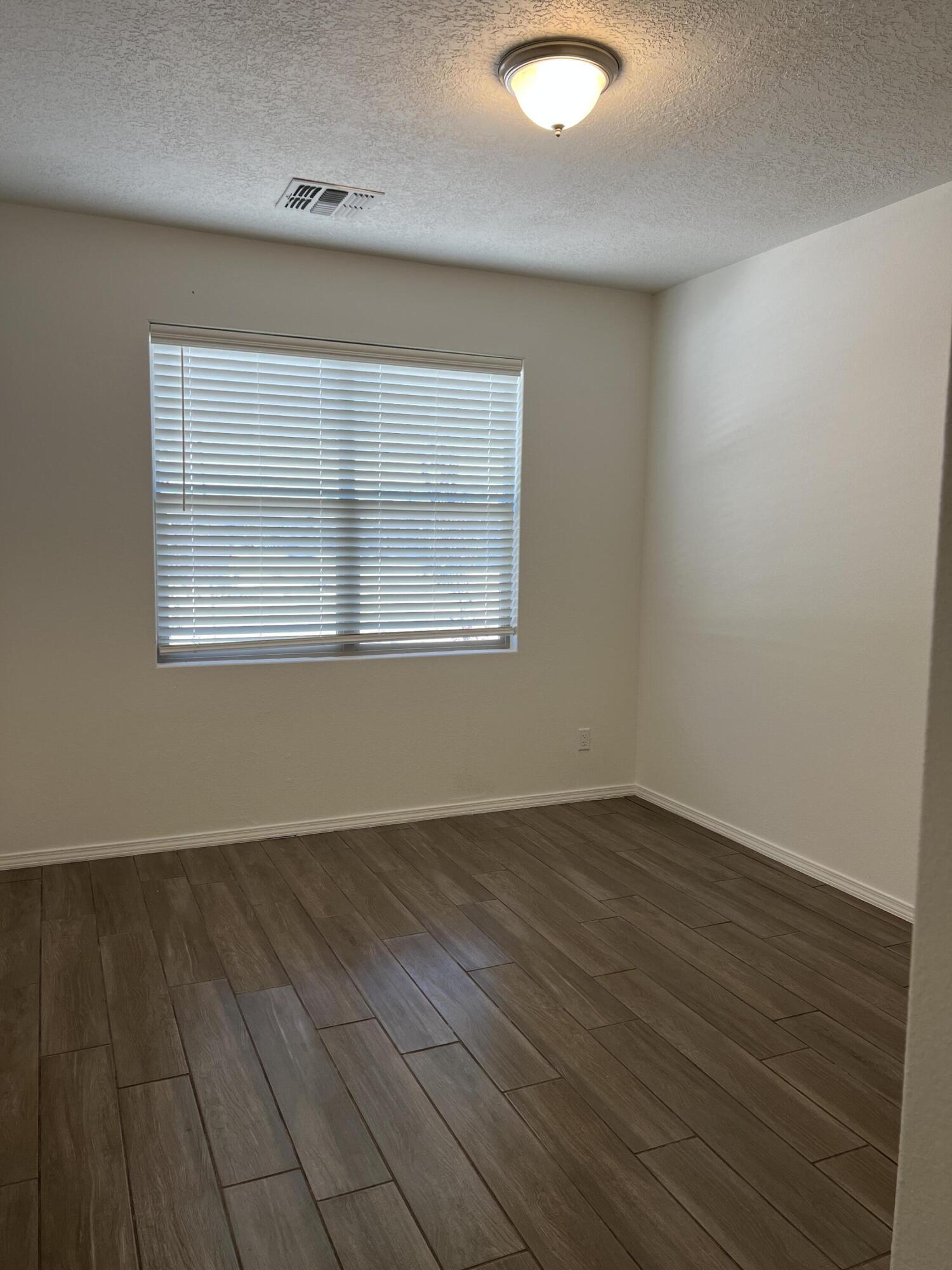 Photo 6 — 6200 White Hawk Drive NE