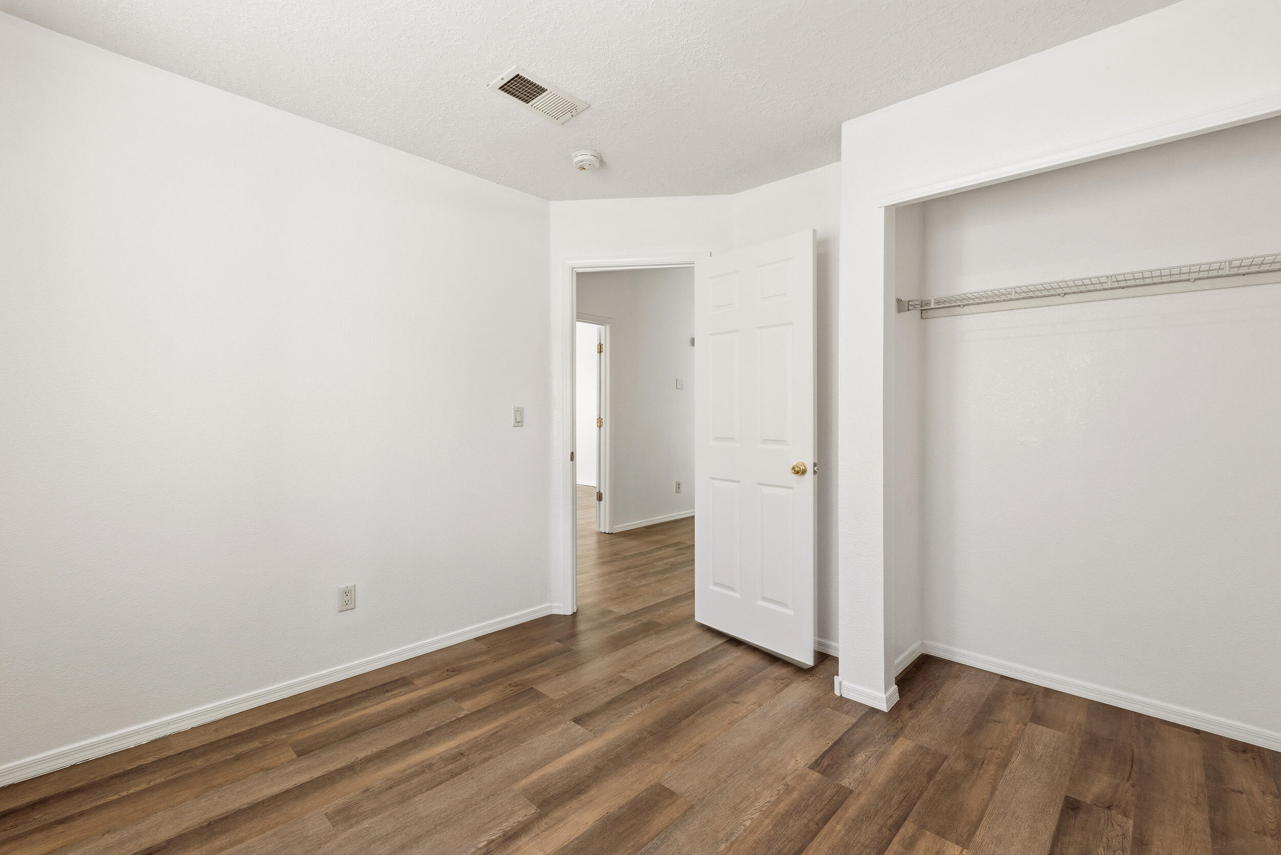 Photo 12 — 7504 Crystal Ridge Road SW