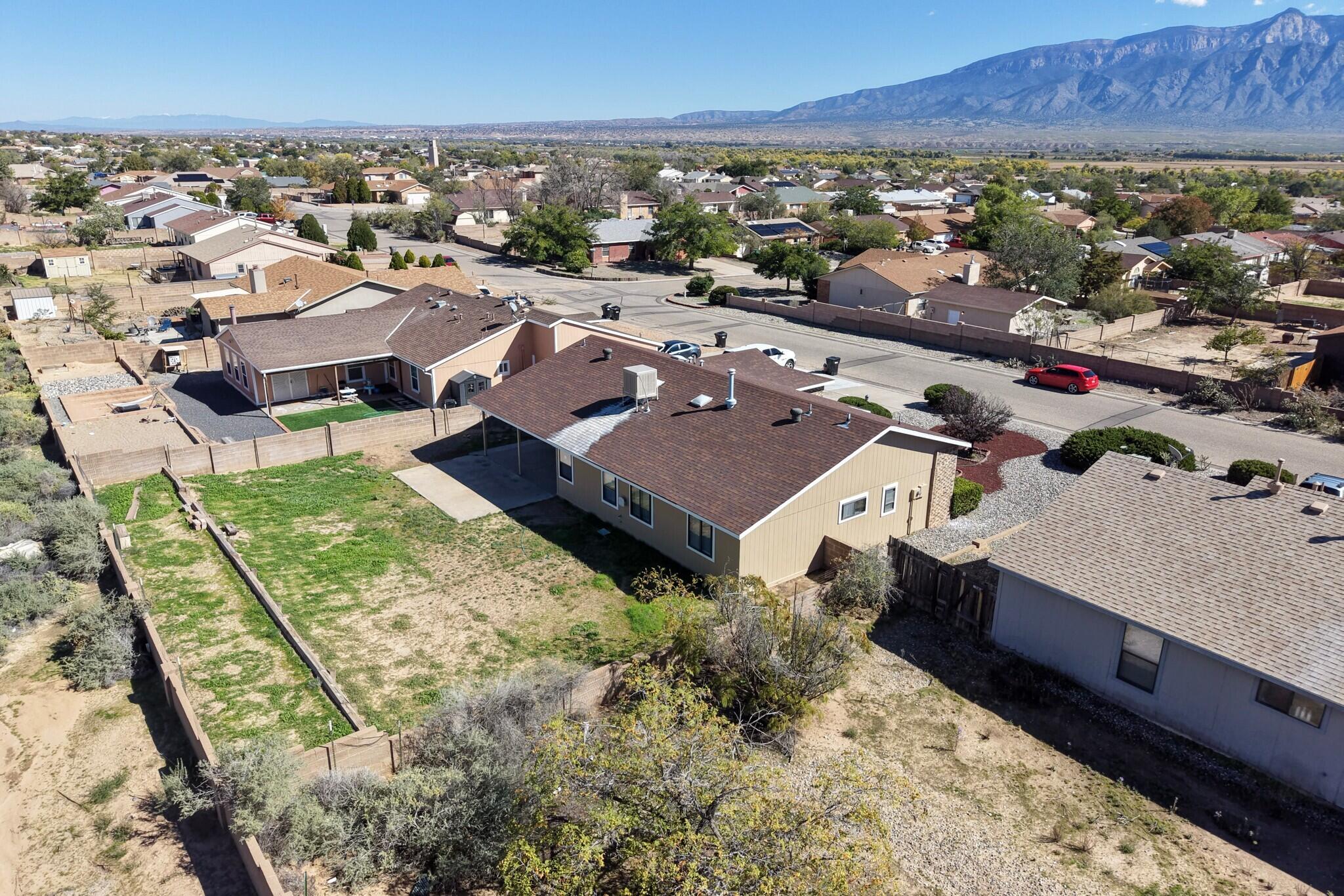 Photo 6 — 1485 Gadwall Road NE