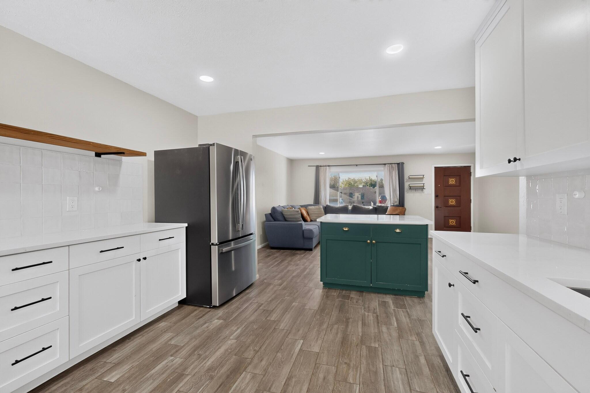 Photo 16 — 1413 Delamar Avenue NW