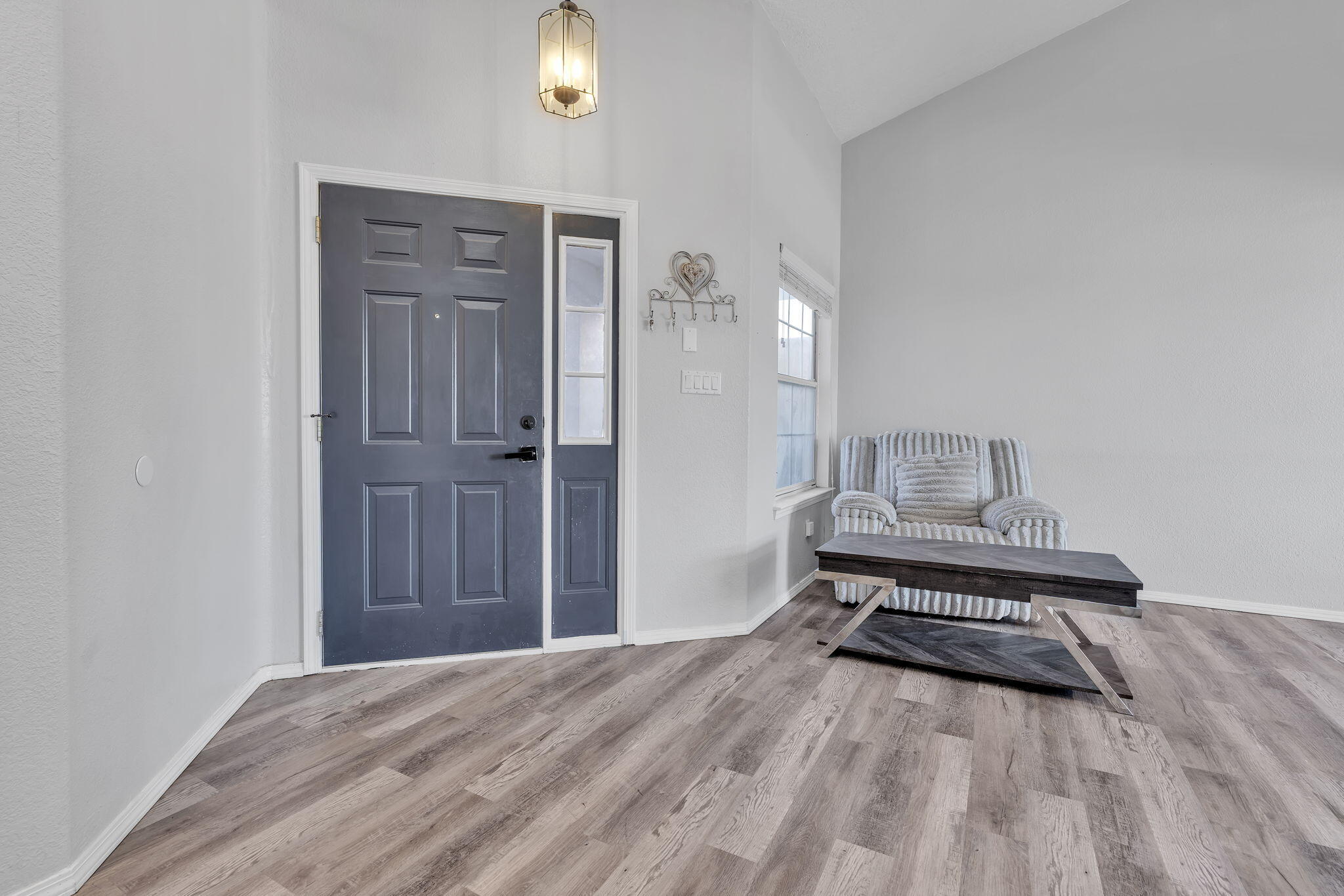 Photo 12 — 10408 Chaparro Drive NW