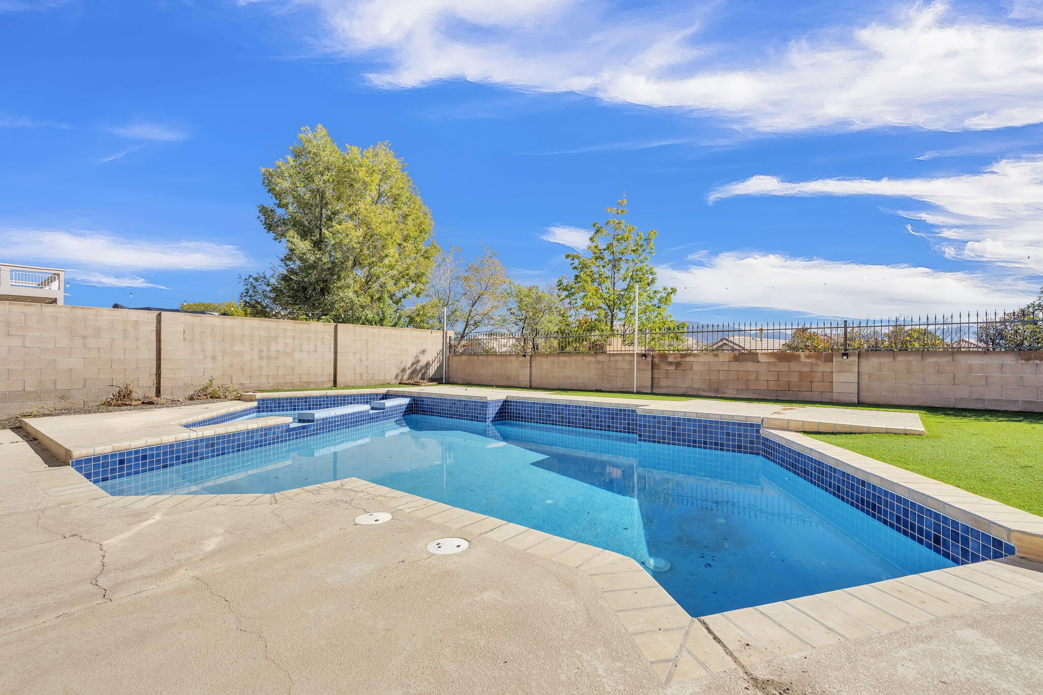 Photo 4 — 10408 Chaparro Drive NW