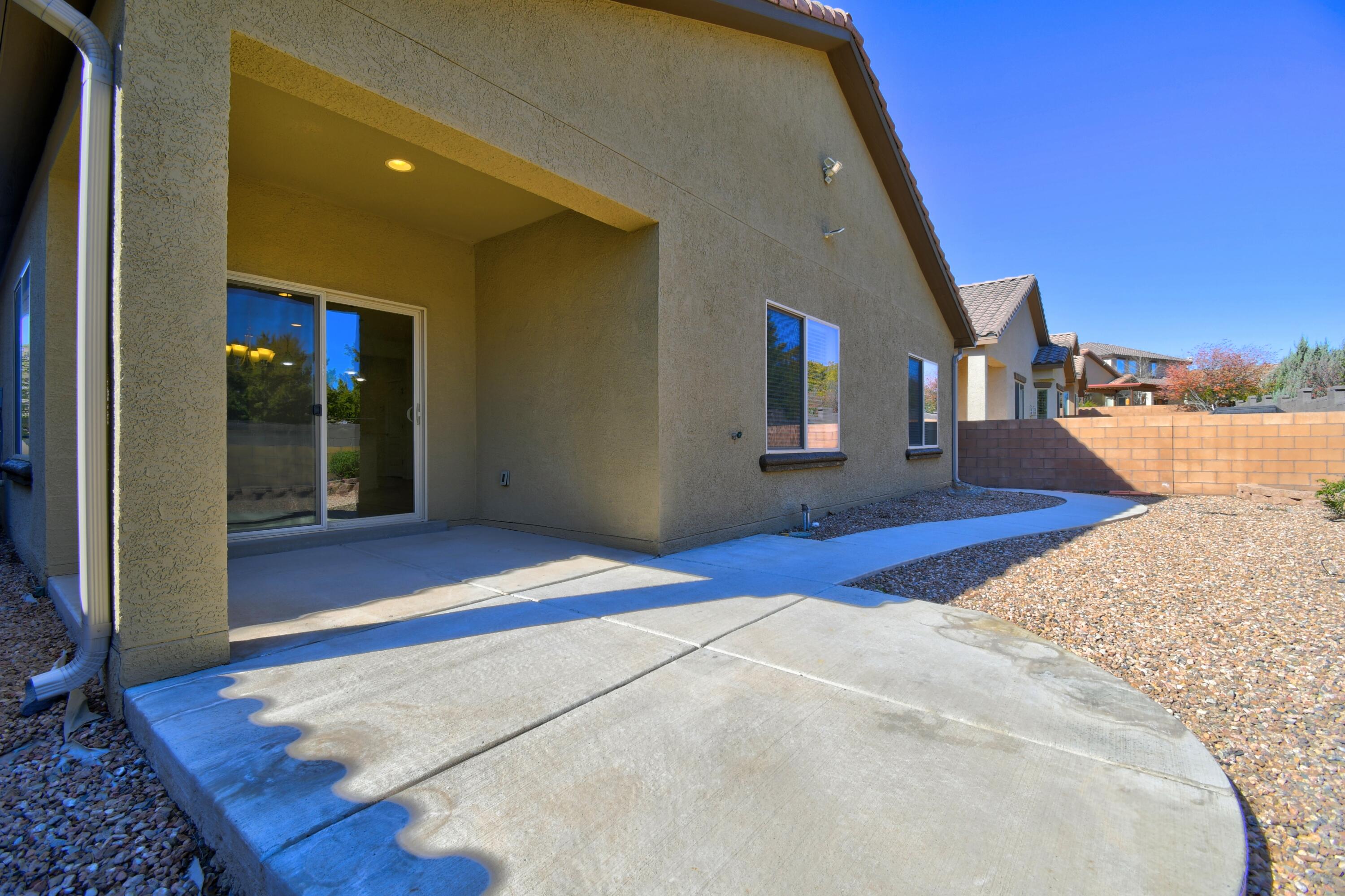 Photo 5 — 9512 Sandstone Rim Drive NW