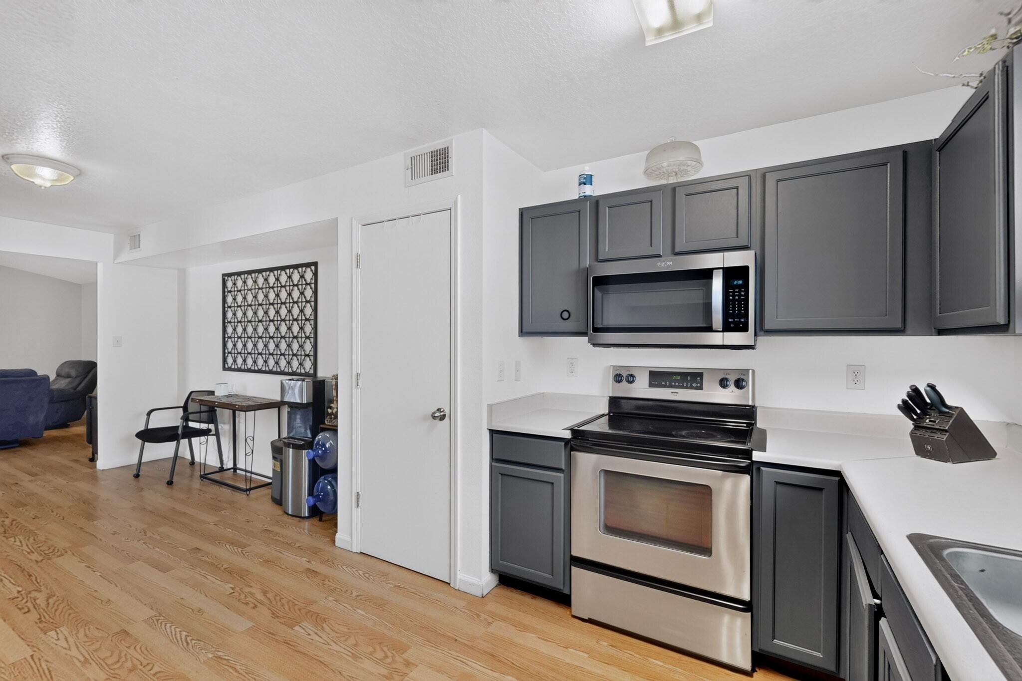 Photo 17 — 5408 Summer Ridge Road NW