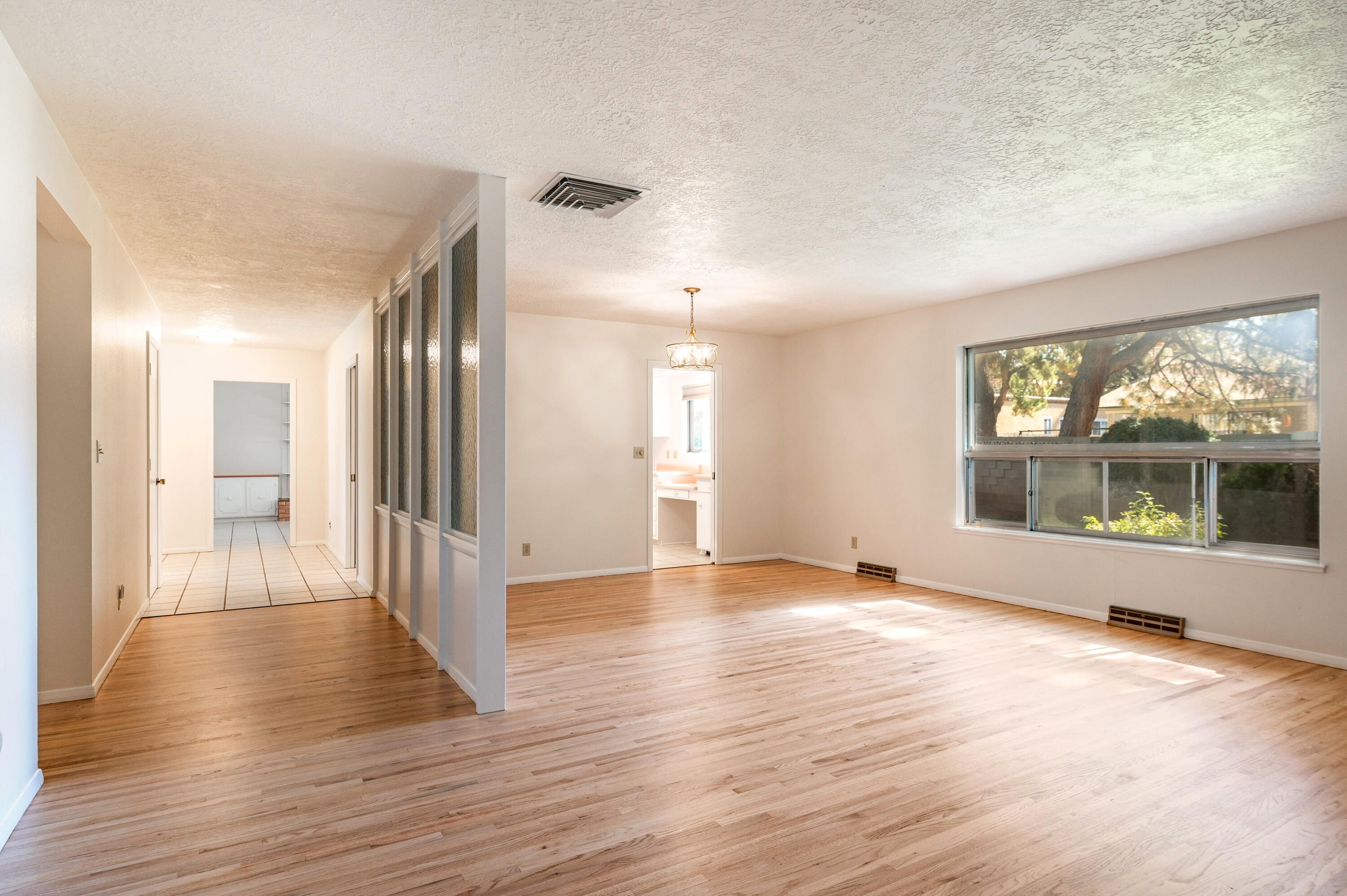 Photo 18 — 7404 Vista Del Arroyo Avenue NE