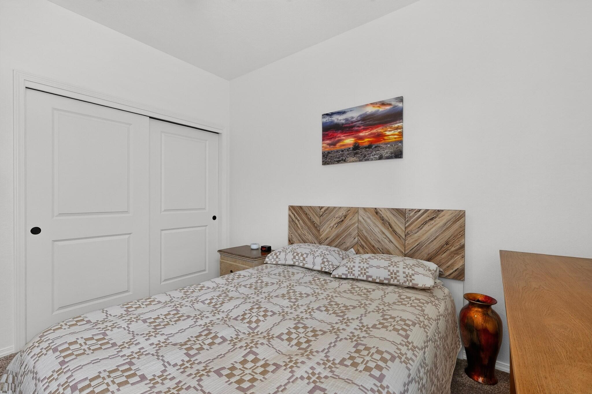 Photo 15 — 4989 Findley Street SW