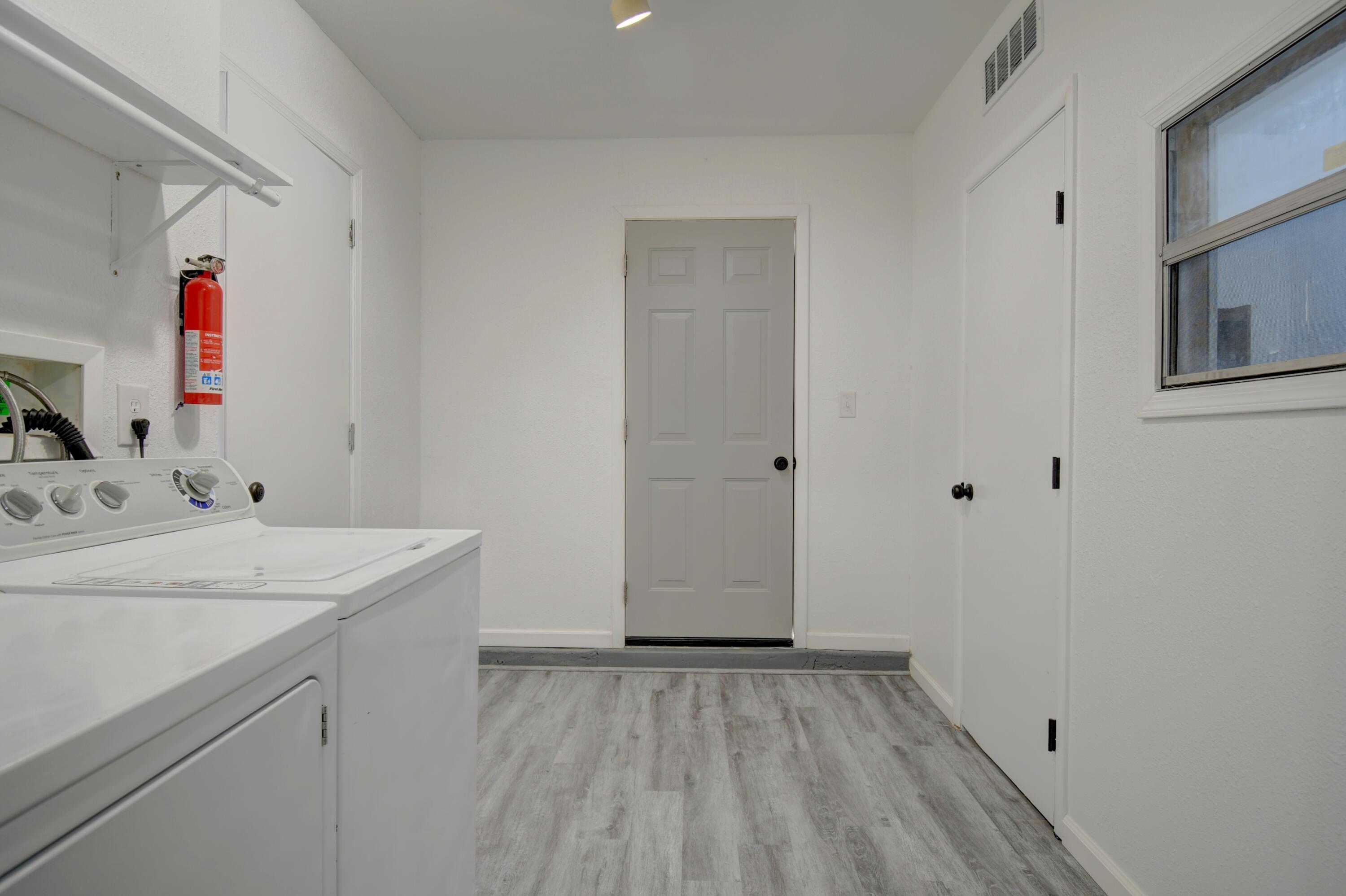 Photo 7 — 119 Saffin Drive SE