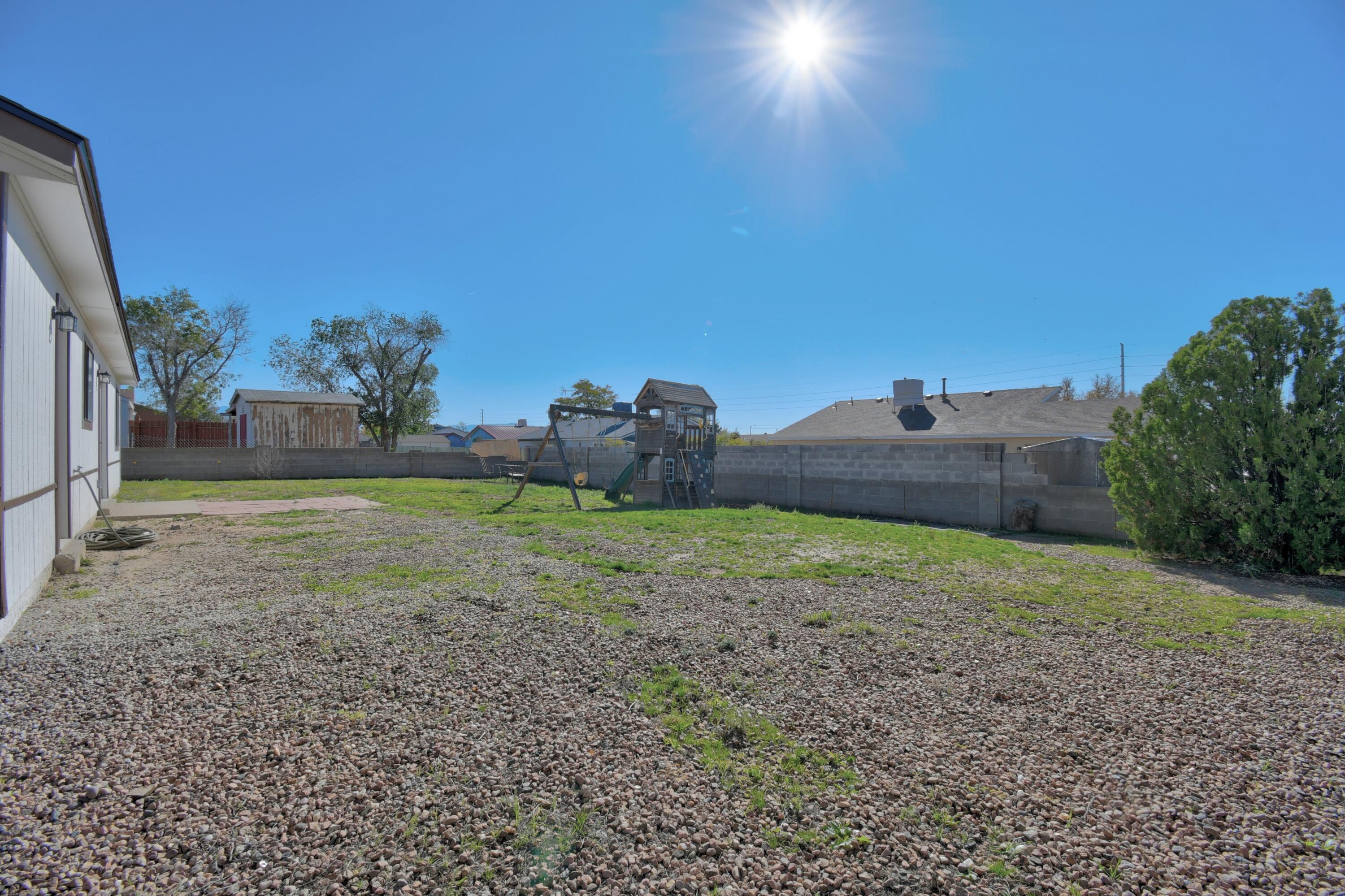Photo 4 — 119 Saffin Drive SE