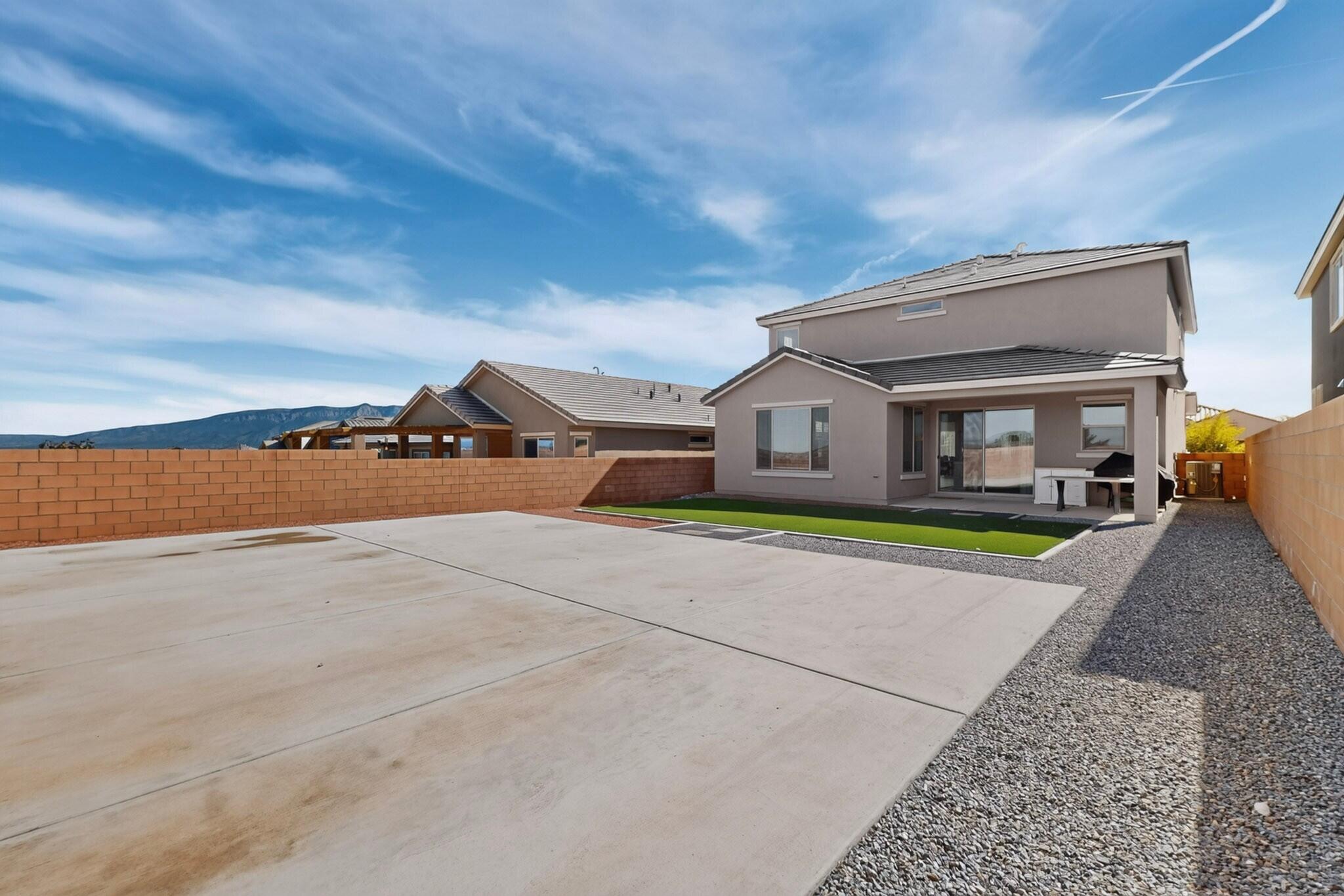 Photo 6 — 3058 Shannon Lane NE