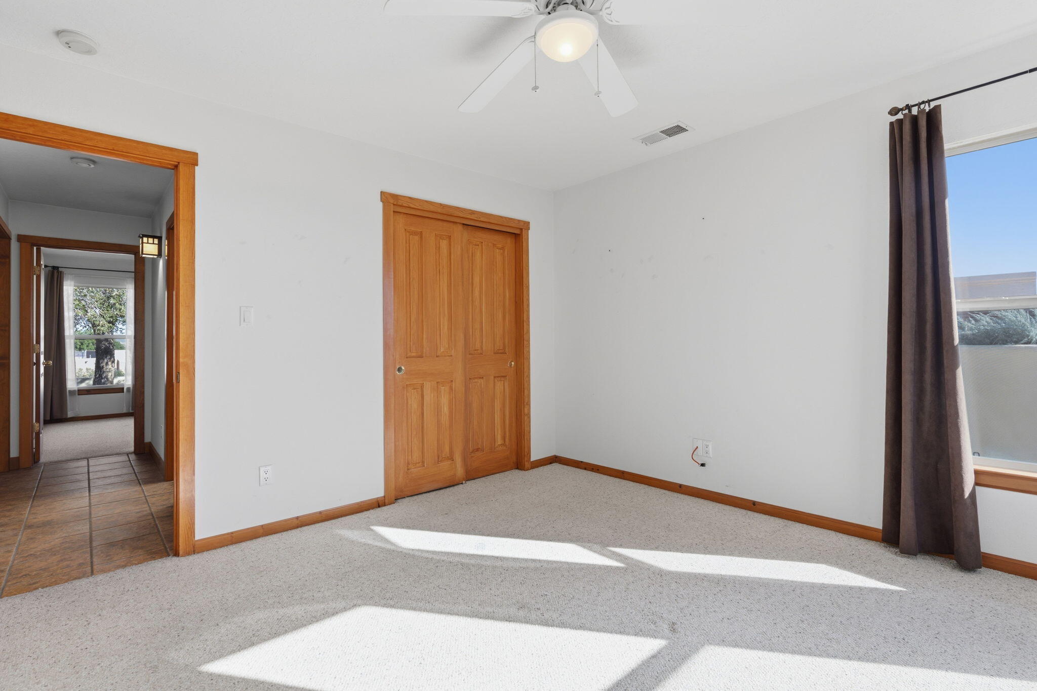 Photo 11 — 2216 Flagstone Road NE
