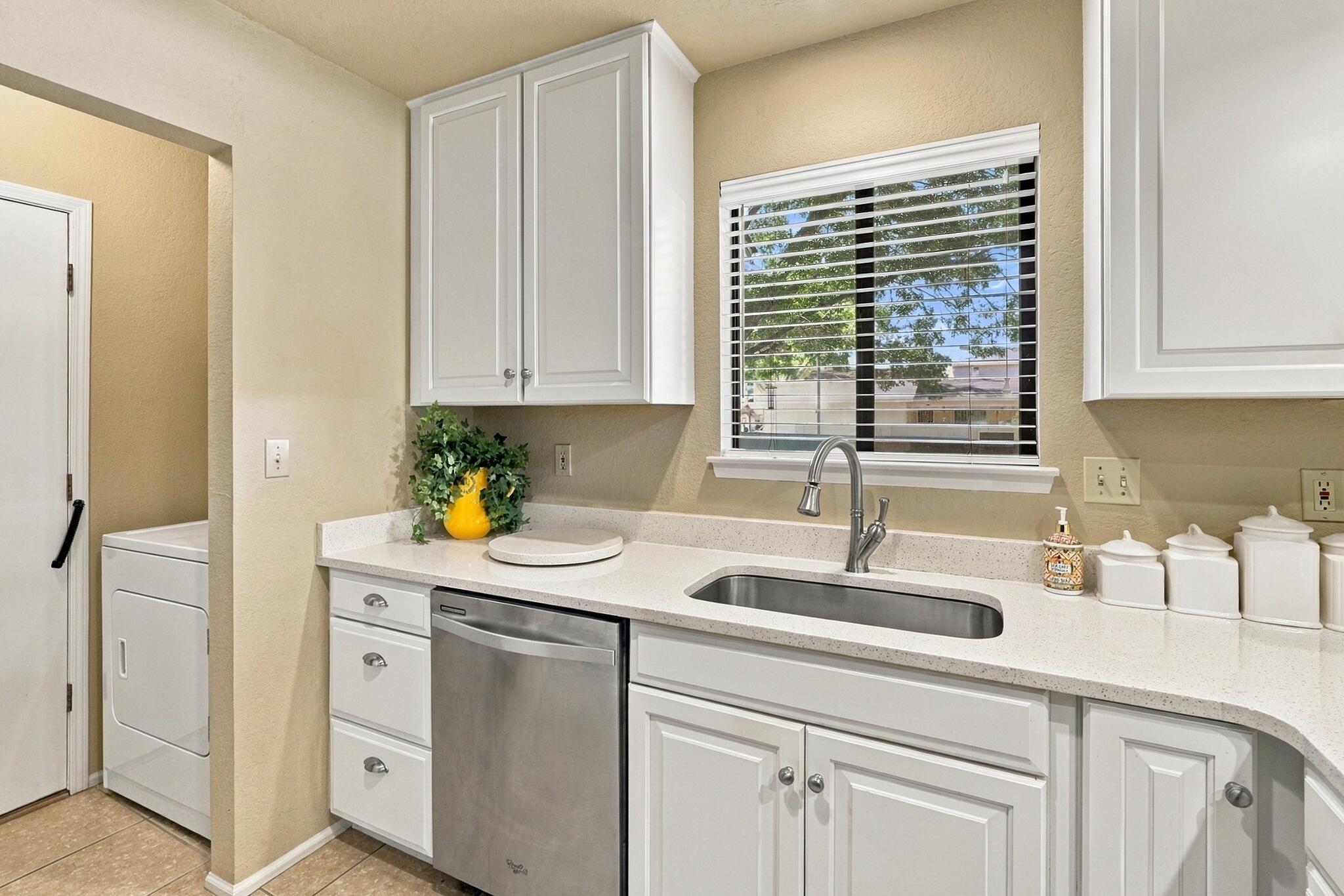 Photo 16 — 10601 Lagrange Park Drive NE