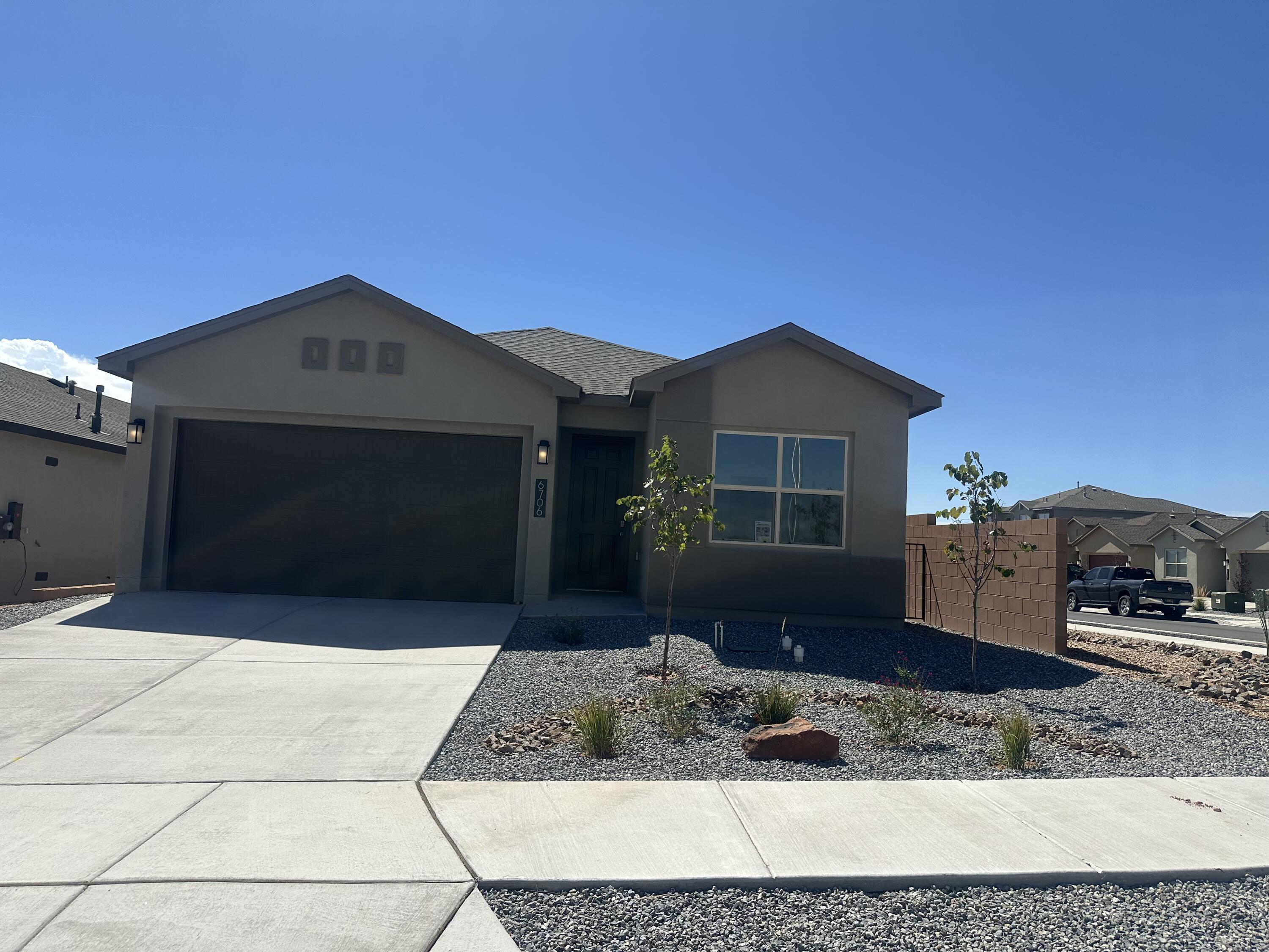 4195 Silver Springs Road NE