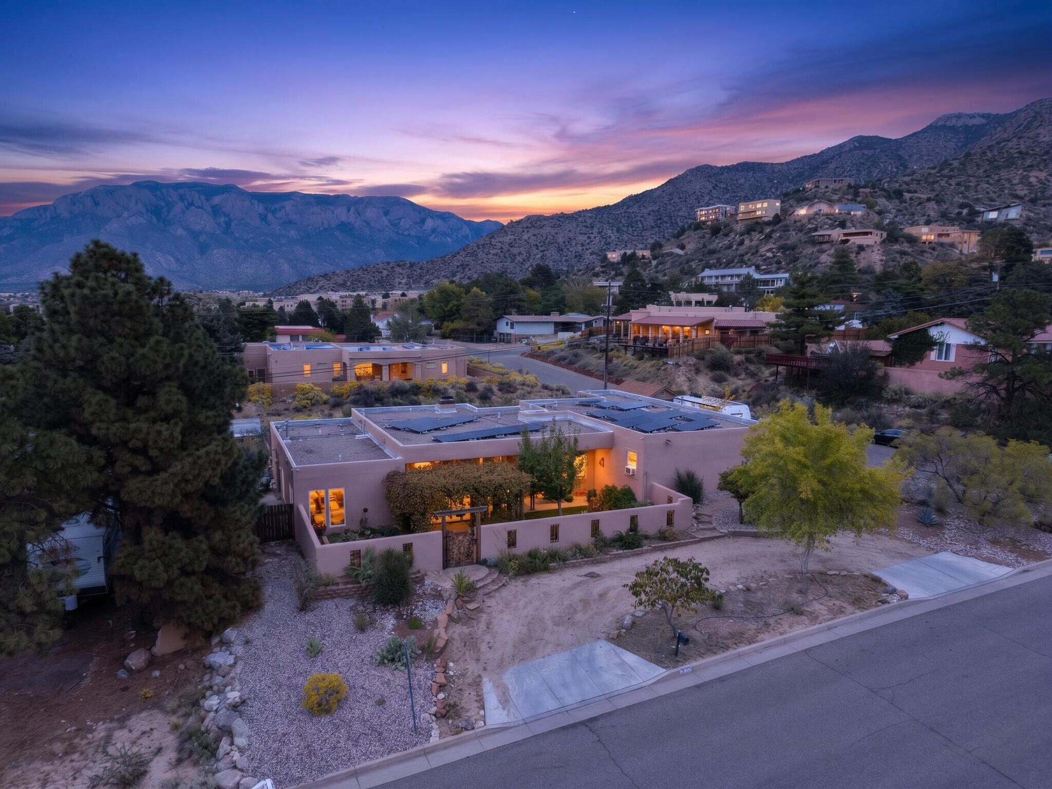 13437 Sunset Canyon Drive NE, Albuquerque, NM 87111