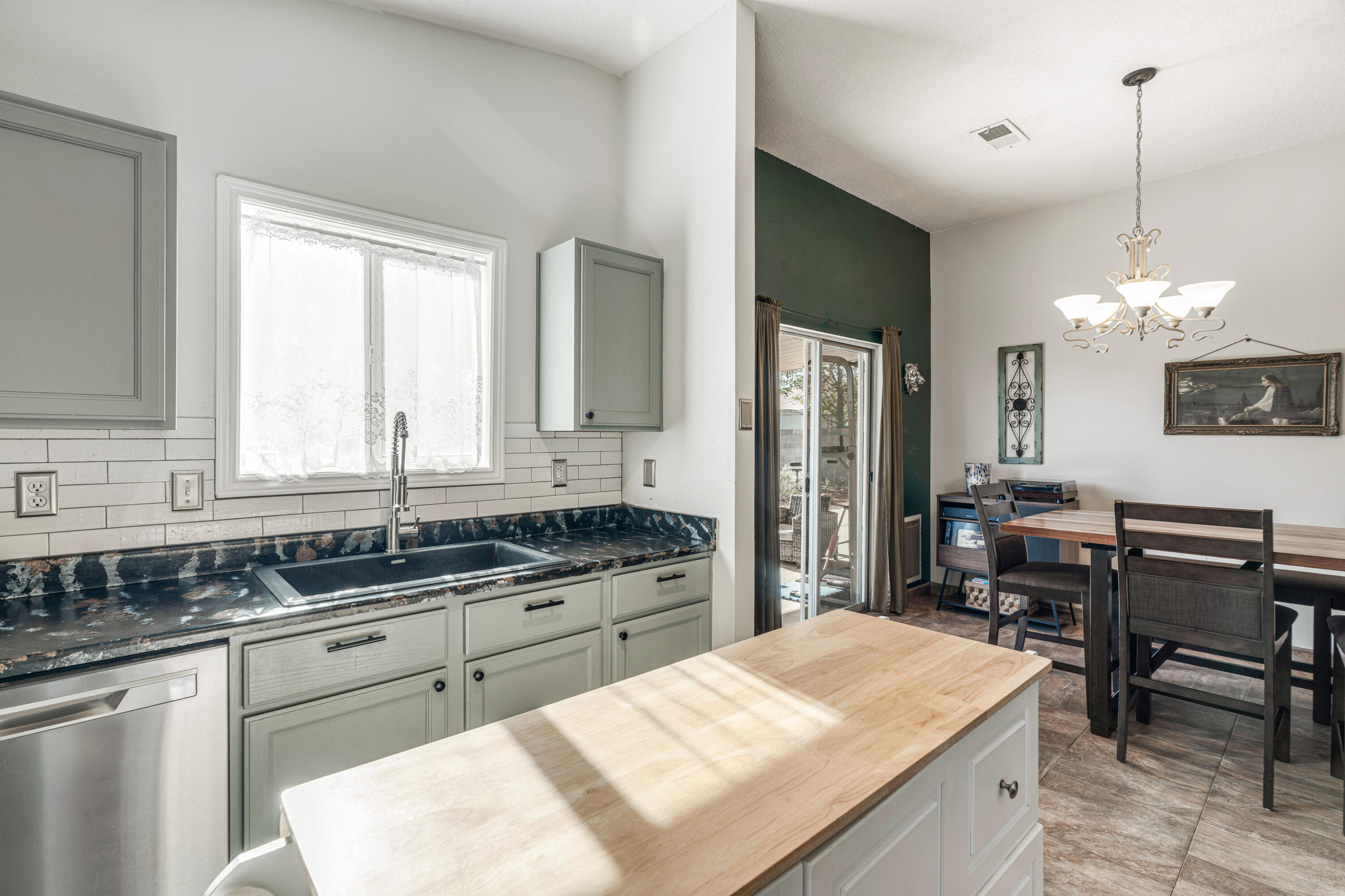Photo 13 — 5716 Aida Road NW
