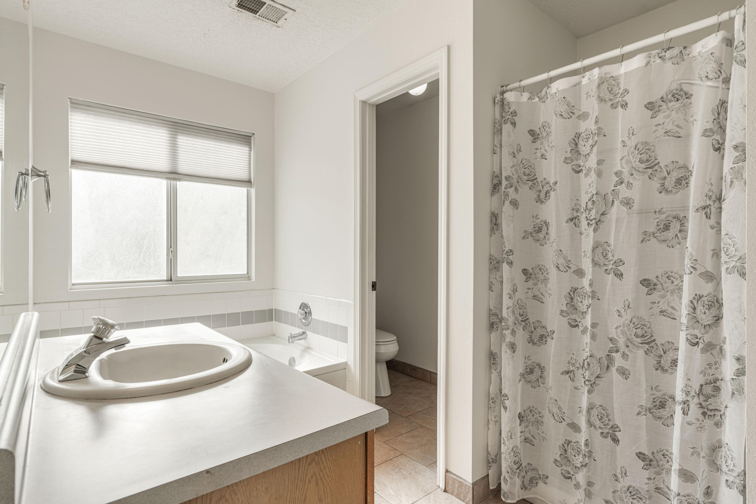 Photo 8 — 5716 Aida Road NW