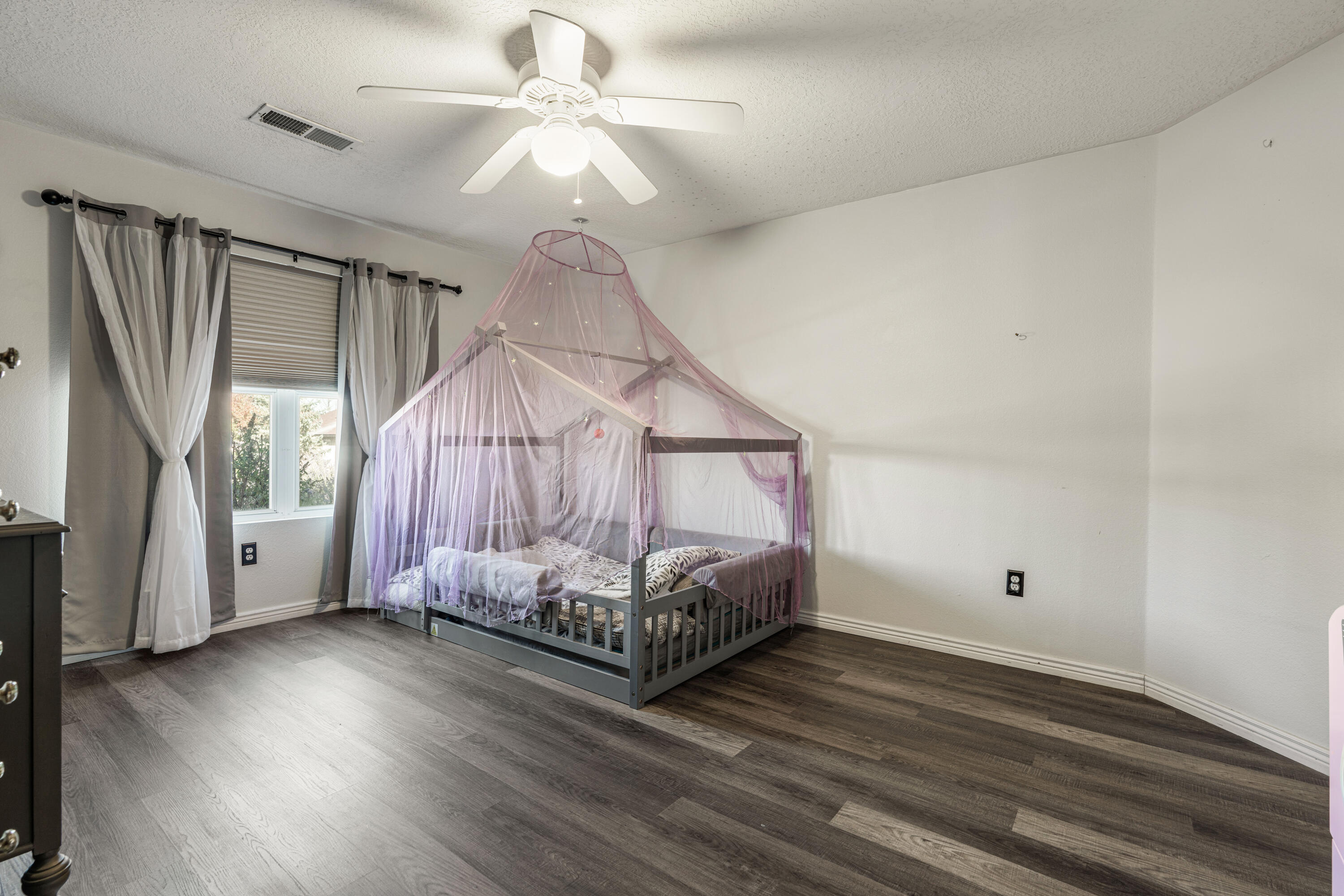 Photo 7 — 5716 Aida Road NW