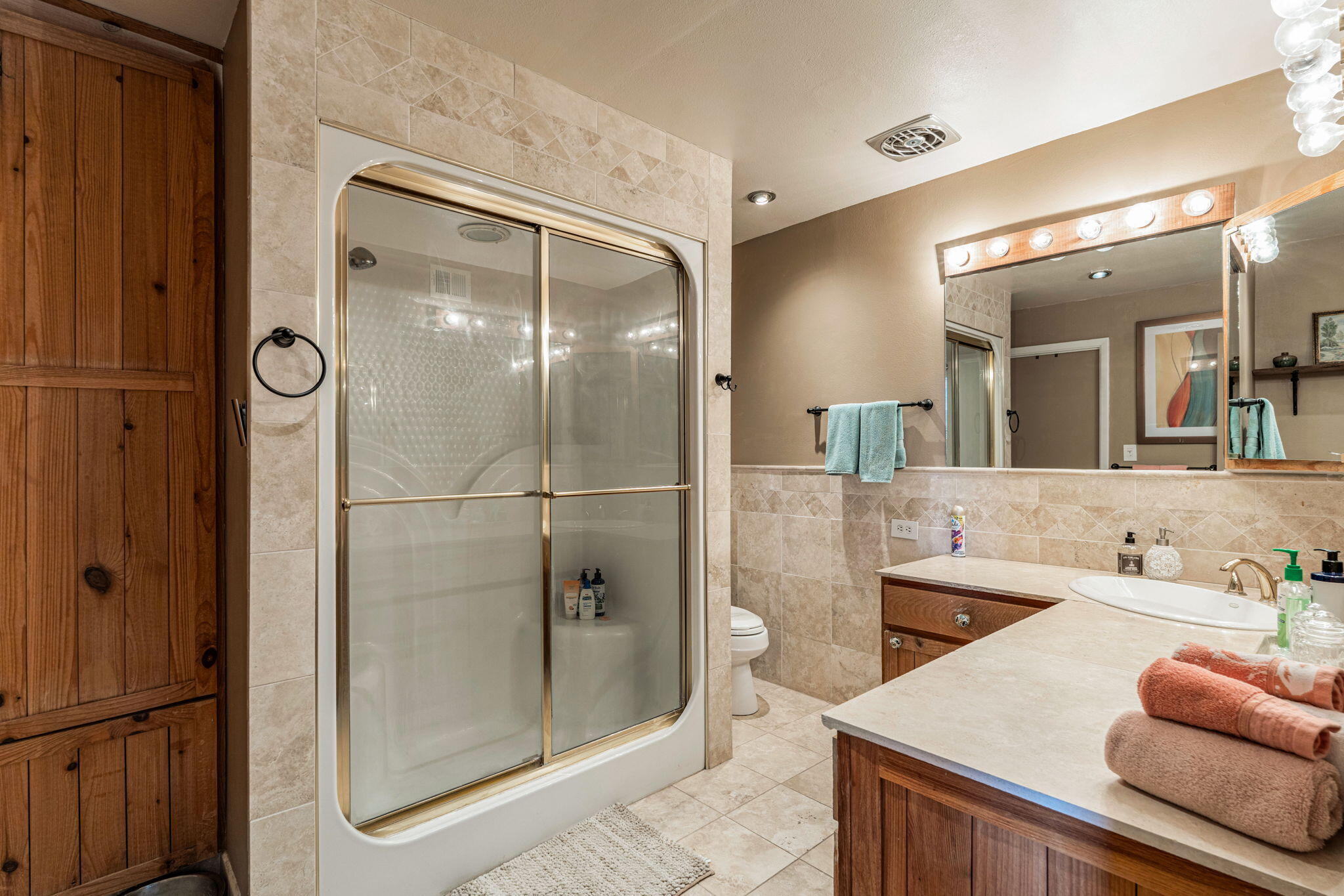Photo 18 — 6472 Tahawash Street
