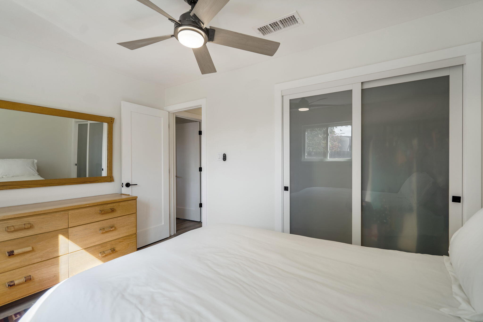 Photo 11 — 2631 Matthew Place NW