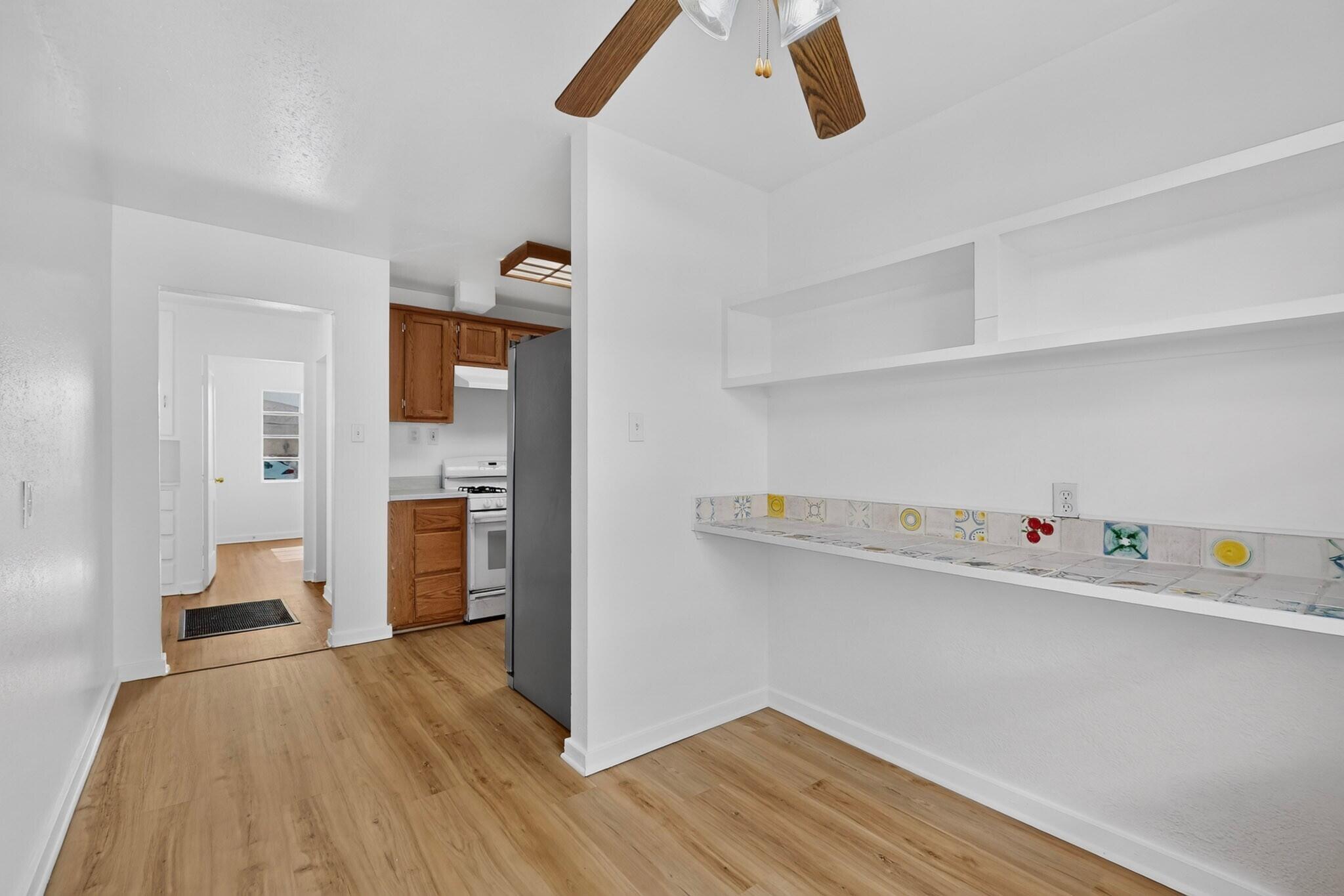Photo 17 — 645 Valencia Drive SE