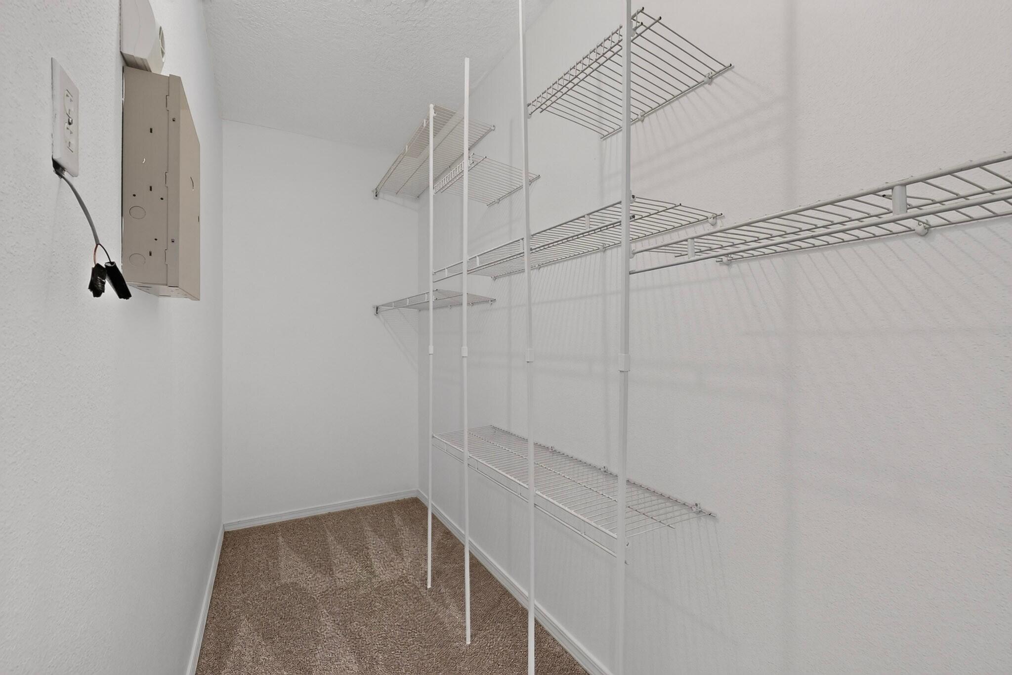 Photo 4 — 8604 Gunnison Place NW