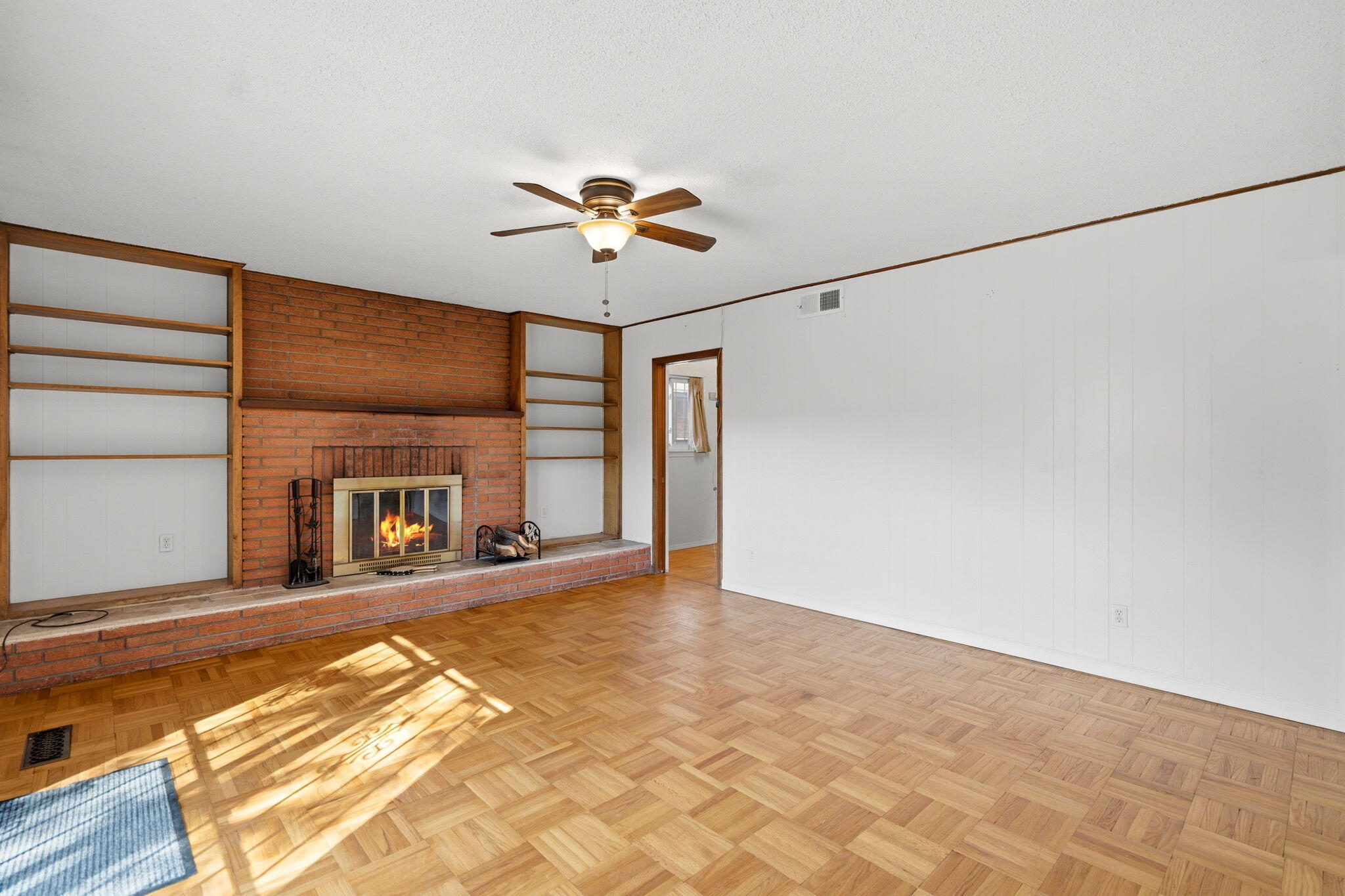 Photo 7 — 8504 Princess Jeanne Avenue NE