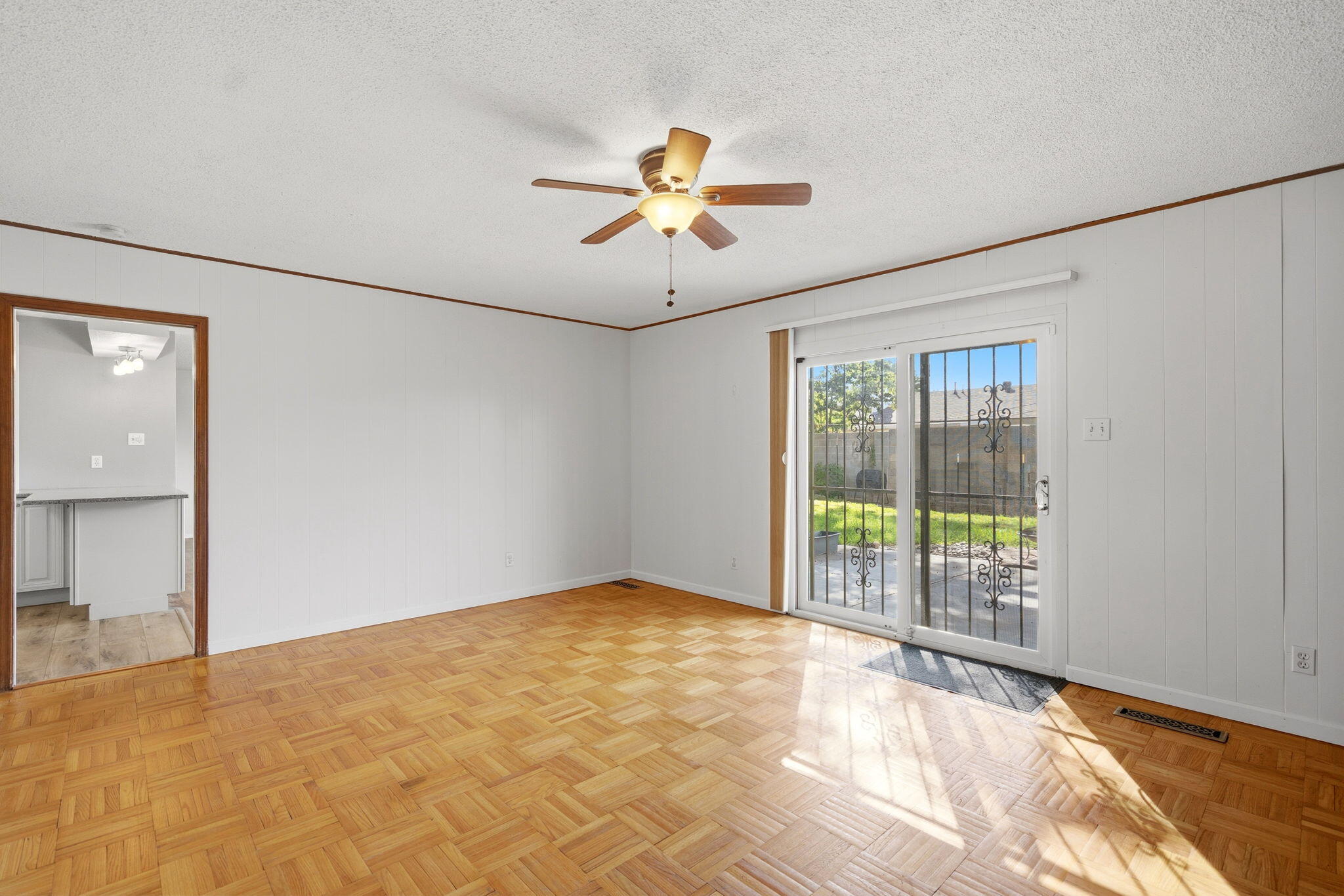 Photo 8 — 8504 Princess Jeanne Avenue NE