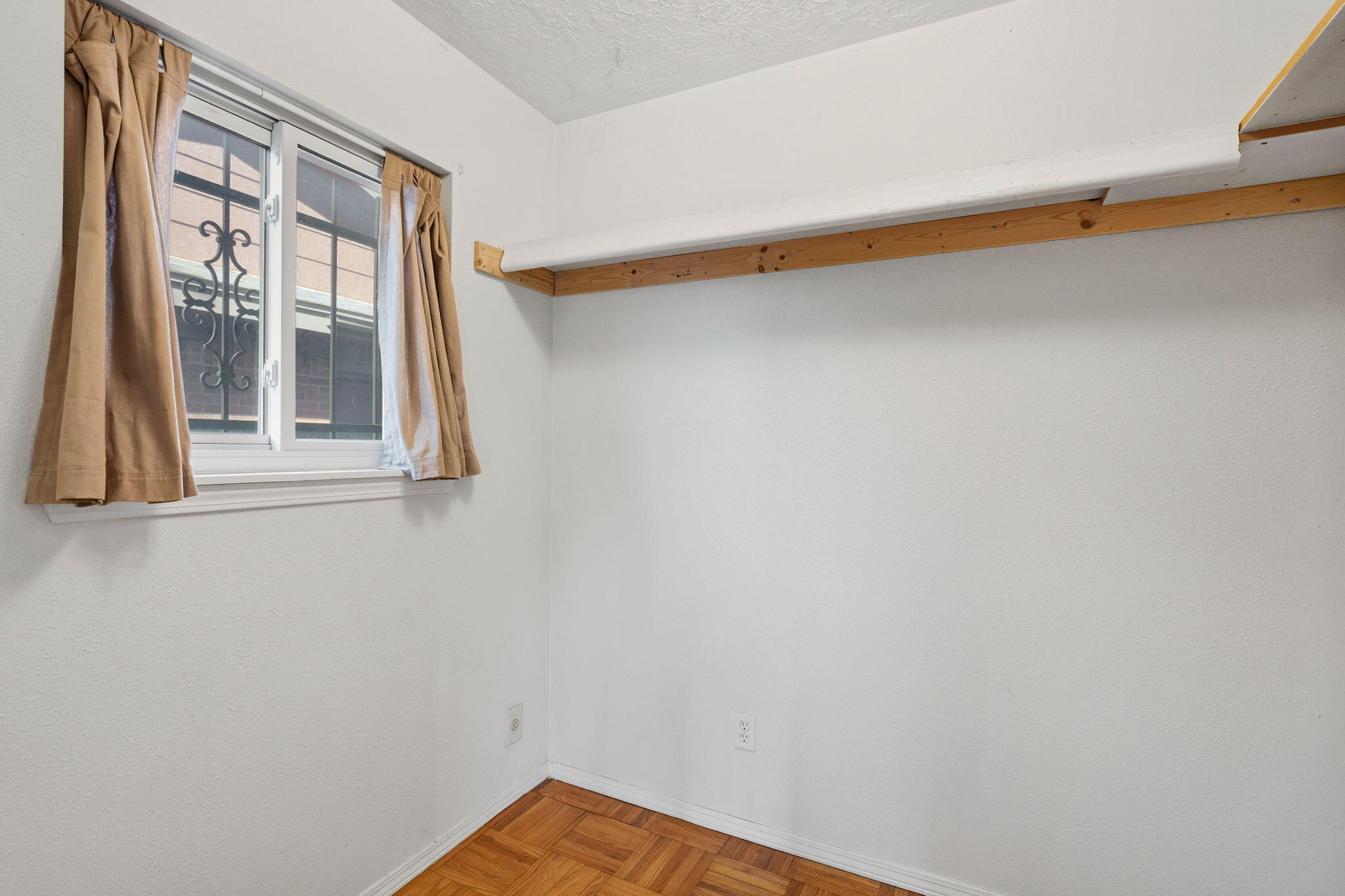 Photo 9 — 8504 Princess Jeanne Avenue NE