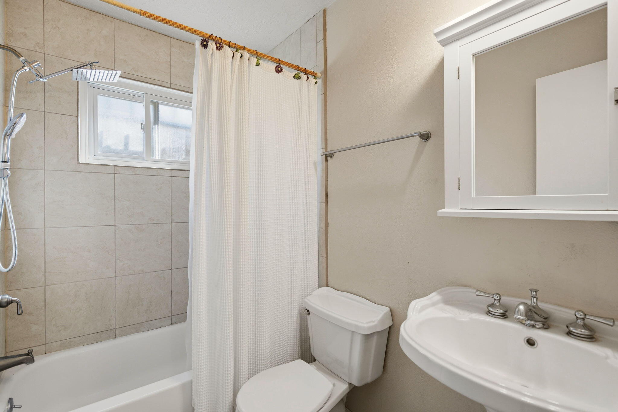Photo 12 — 8504 Princess Jeanne Avenue NE