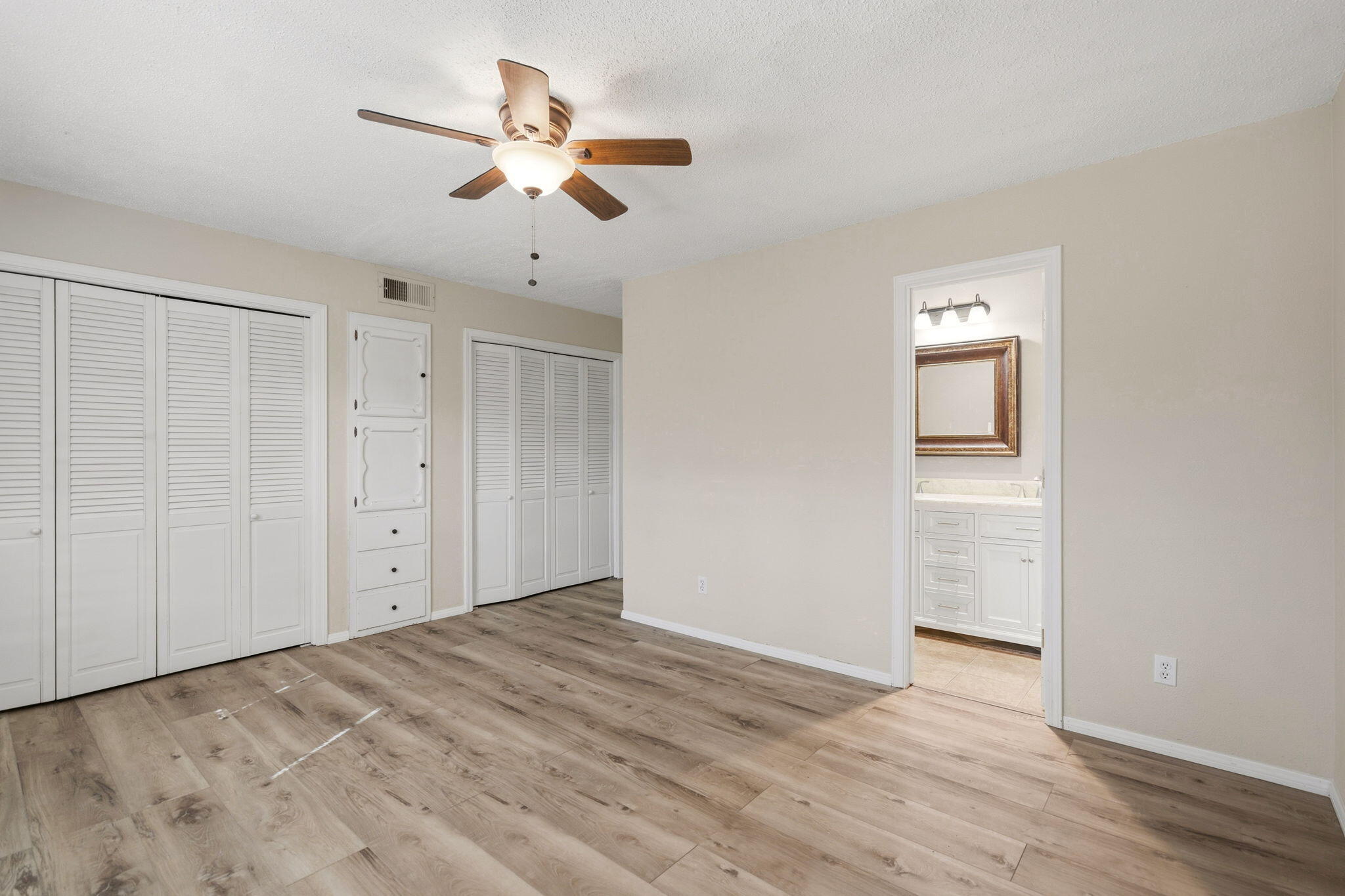 Photo 16 — 8504 Princess Jeanne Avenue NE