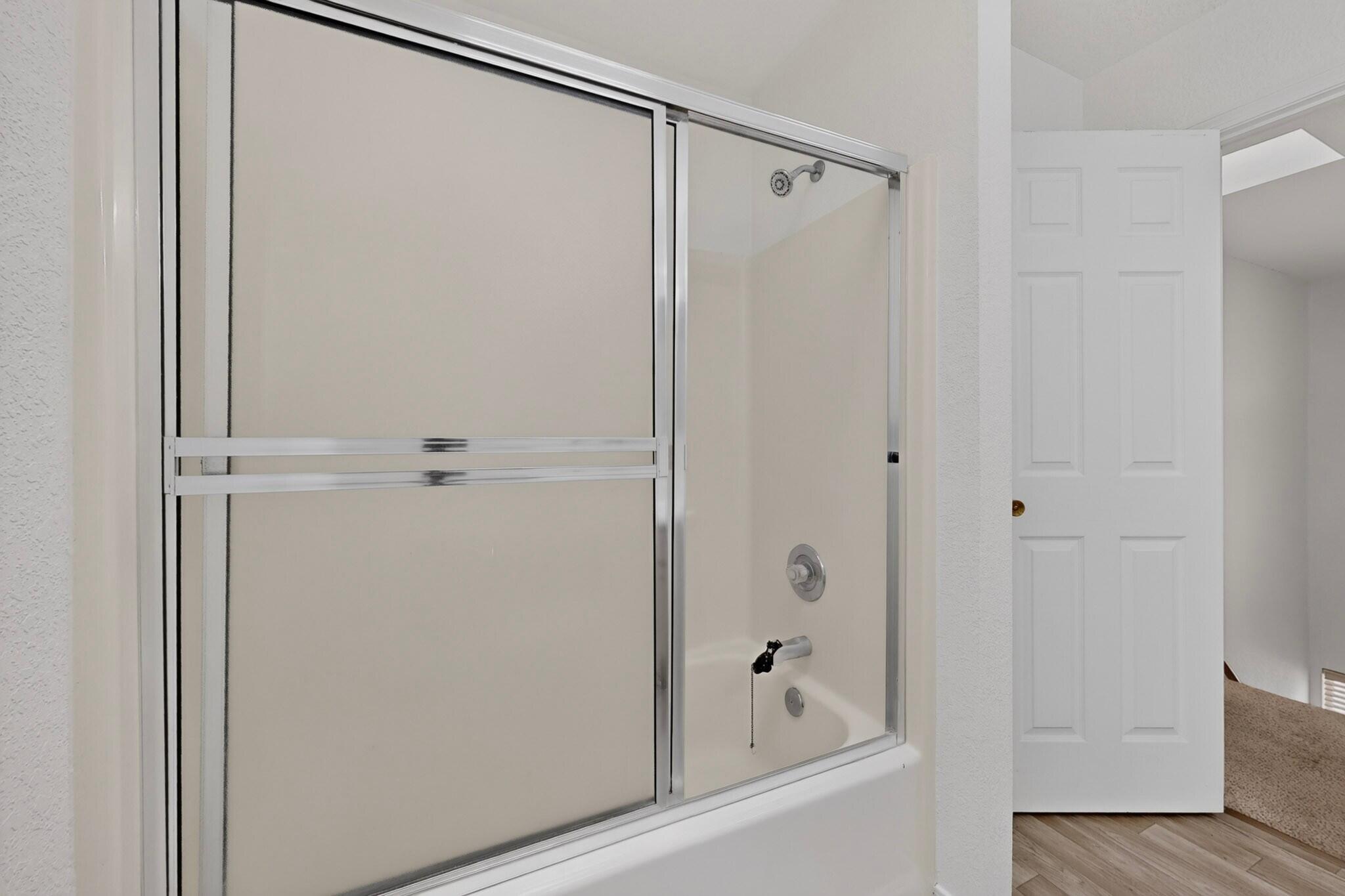 Photo 4 — 4801 Irving Boulevard NW UNIT 5003