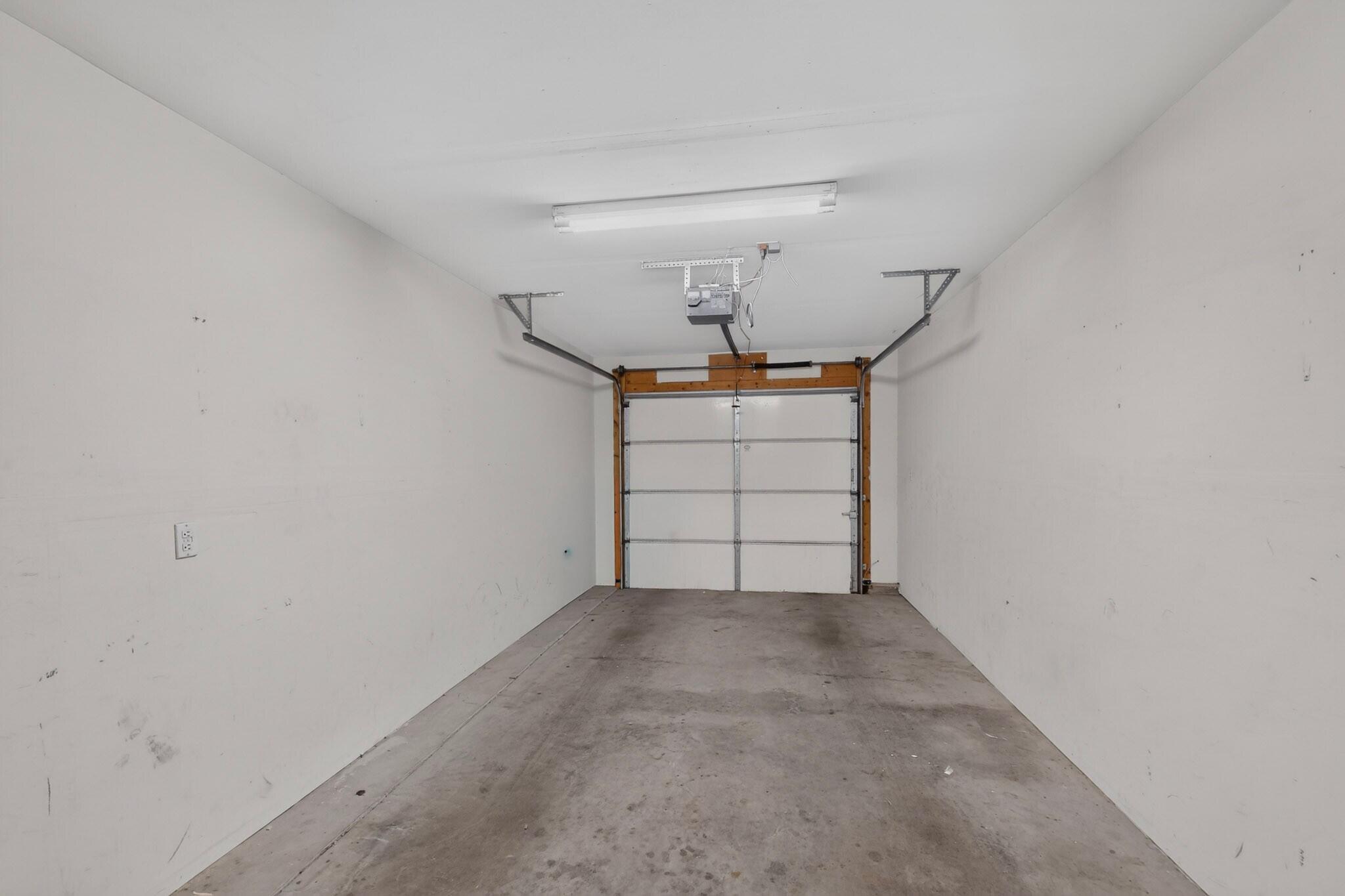 Photo 6 — 4801 Irving Boulevard NW UNIT 5003