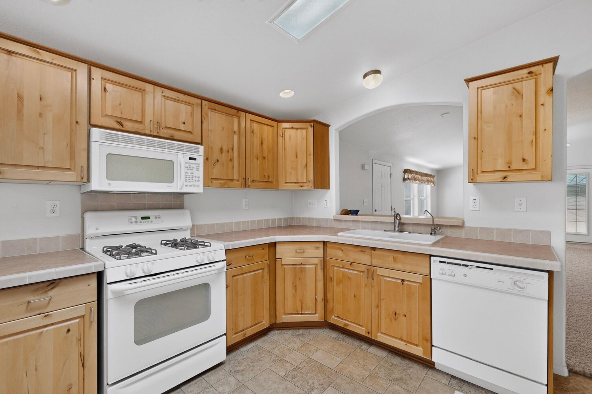 Photo 17 — 203 Sunrise Bluffs Drive