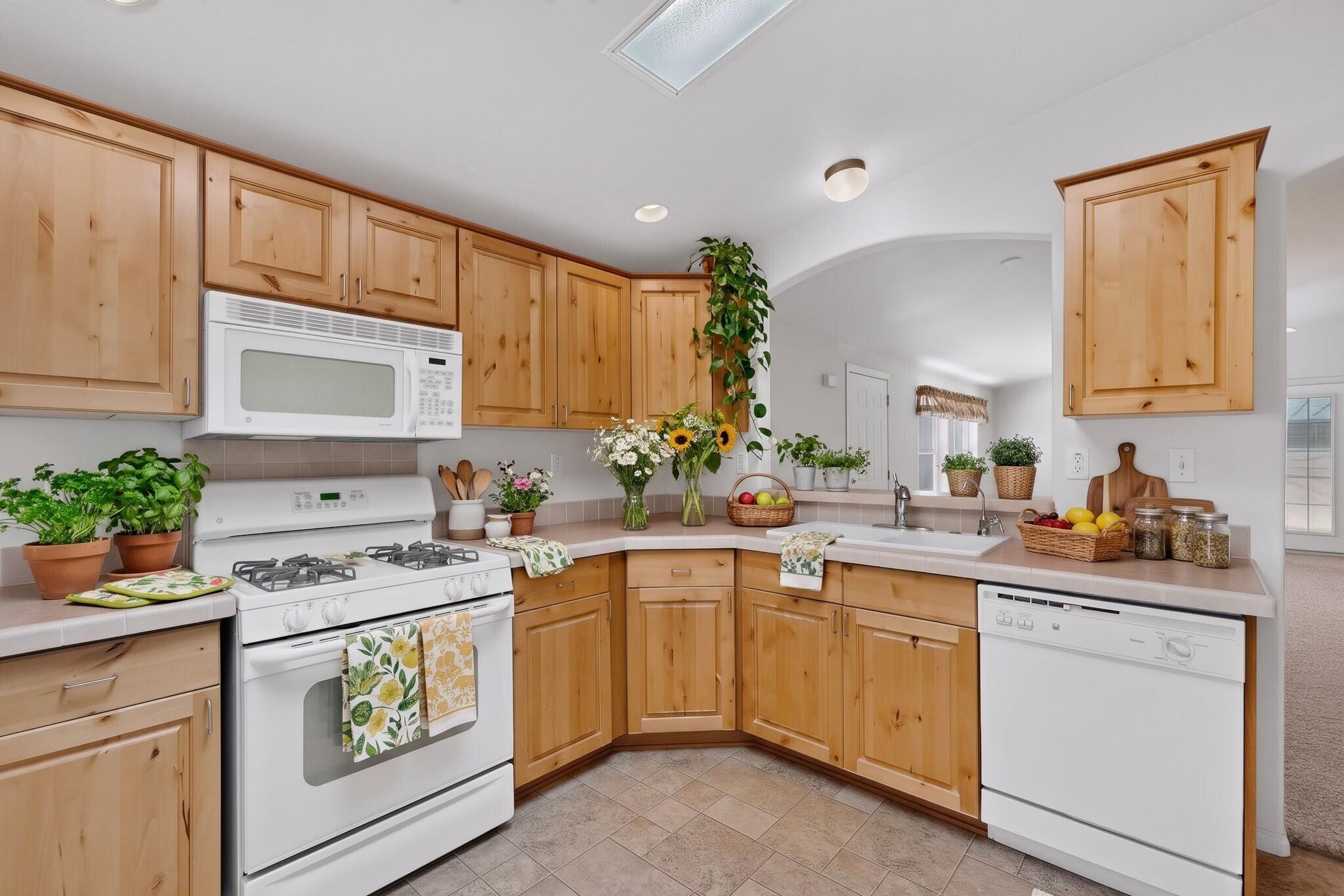 Photo 18 — 203 Sunrise Bluffs Drive