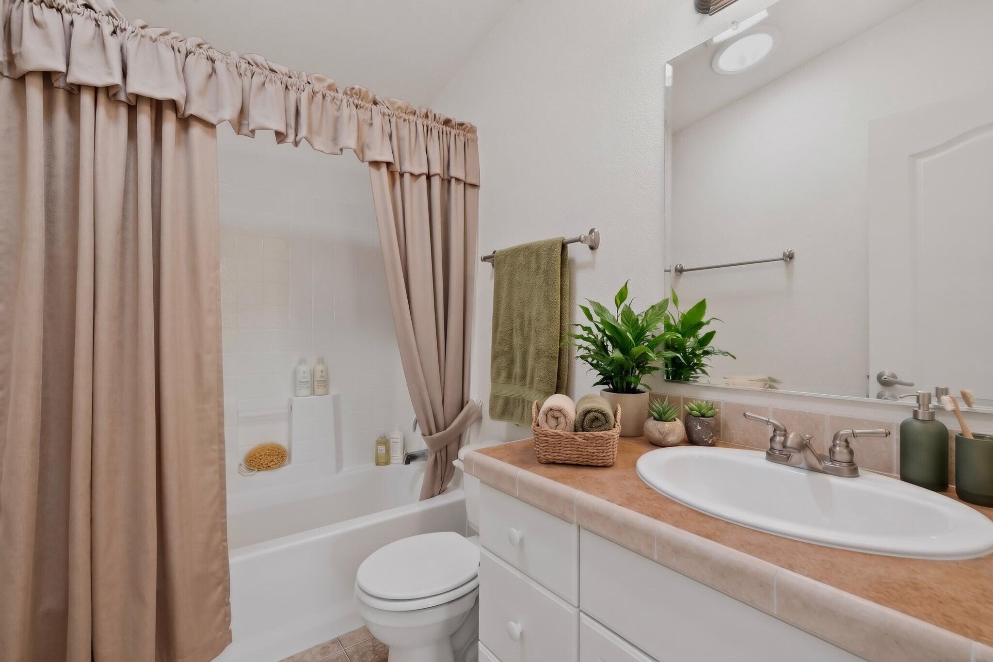 Photo 2 — 203 Sunrise Bluffs Drive