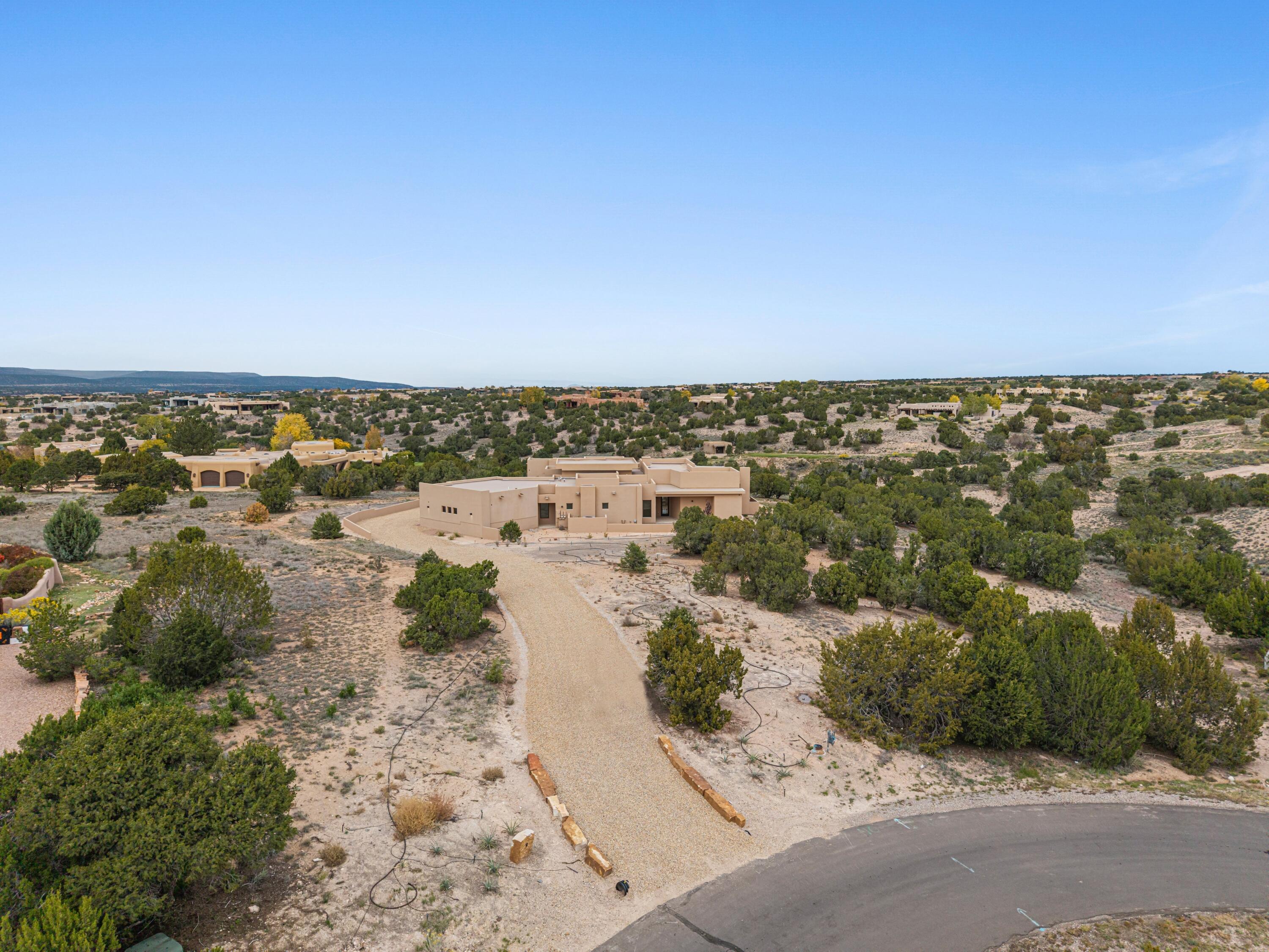 Photo 13 — 9 Tamarisk Trail