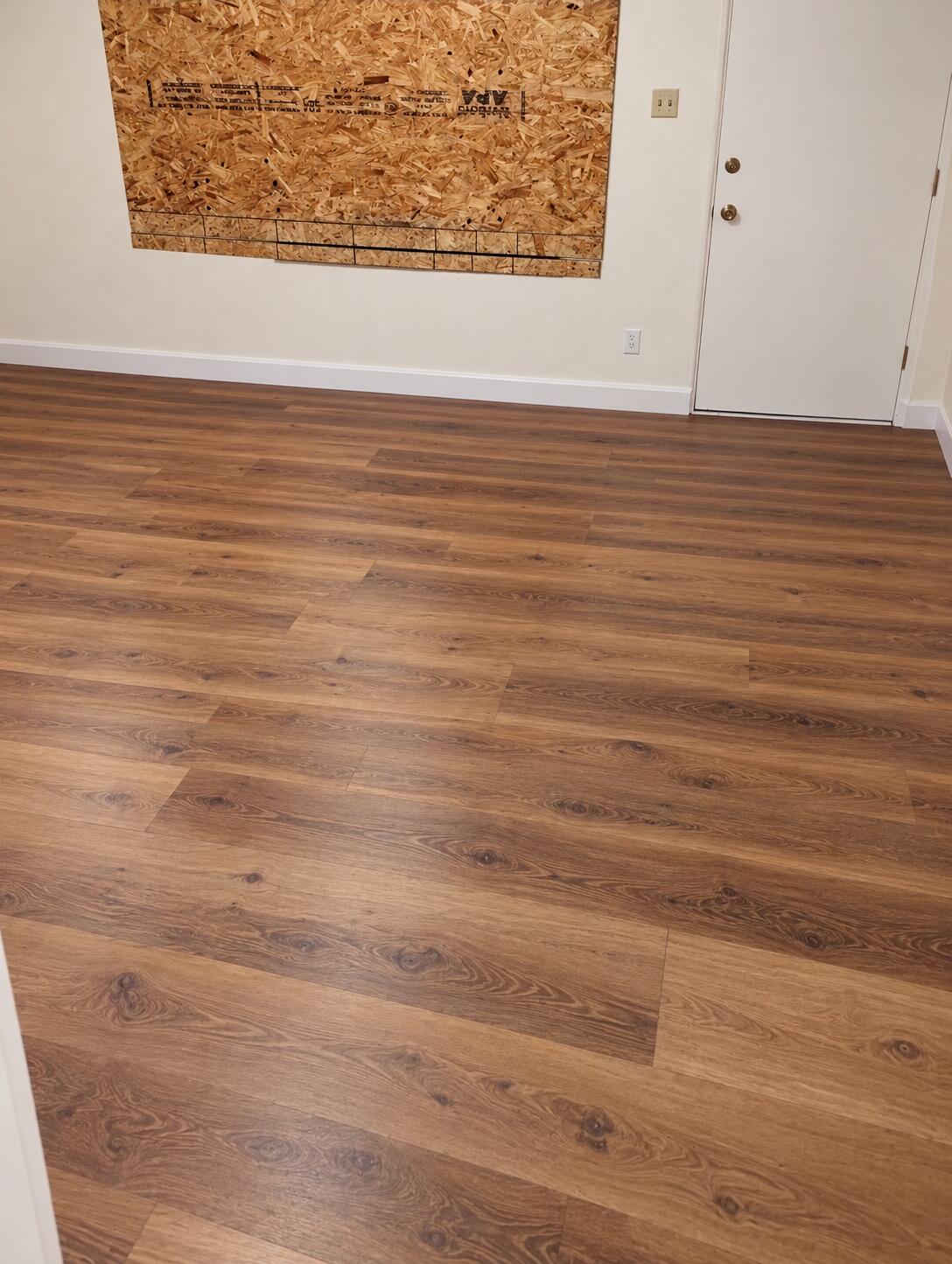 Photo 12 — 2833 San Mateo Boulevard NE