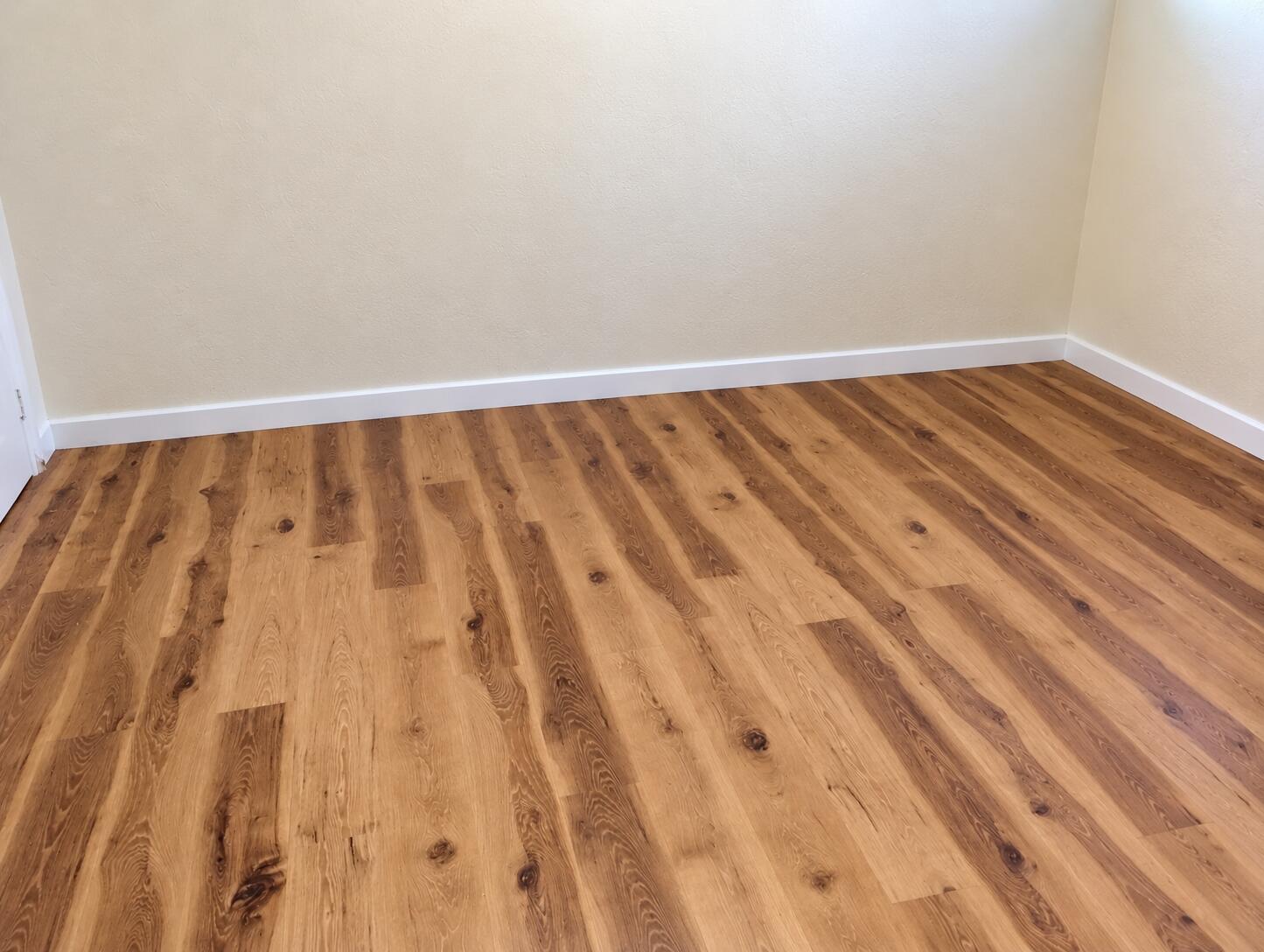 Photo 11 — 2833 San Mateo Boulevard NE