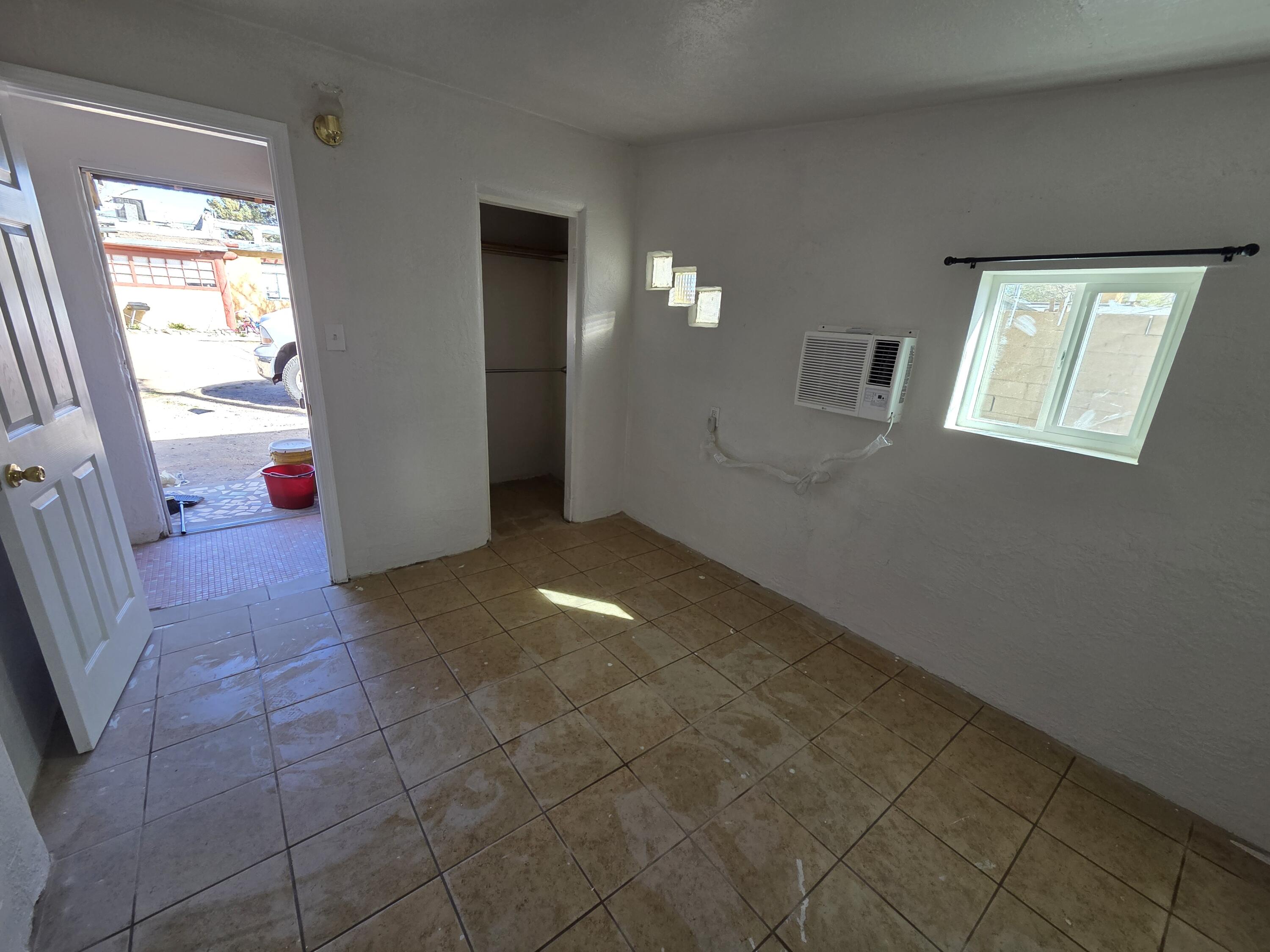 Photo 9 — 207-213 Alcazar Street NE