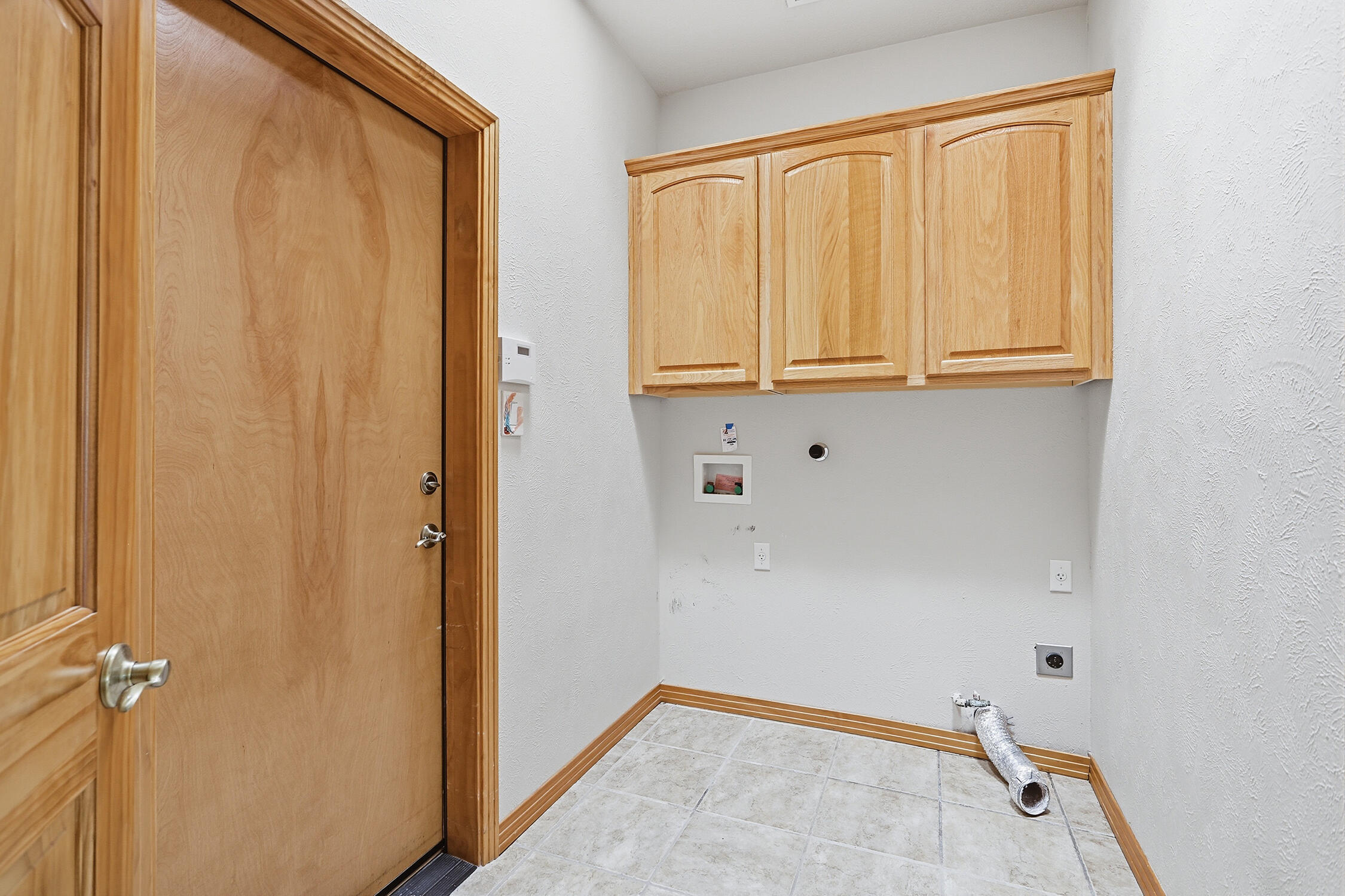 Photo 12 — 3945 Augusta Drive SE