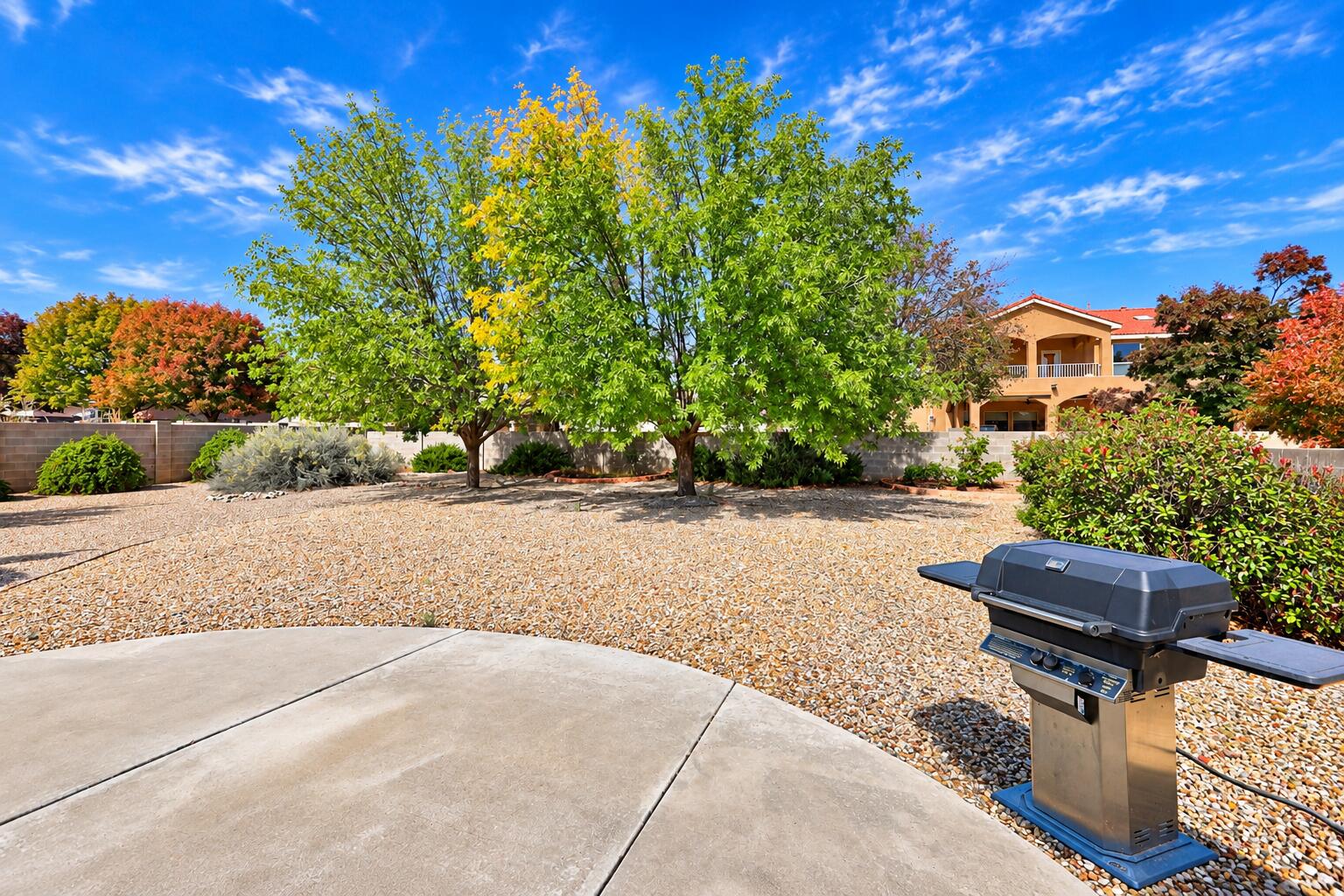 Photo 11 — 3945 Augusta Drive SE