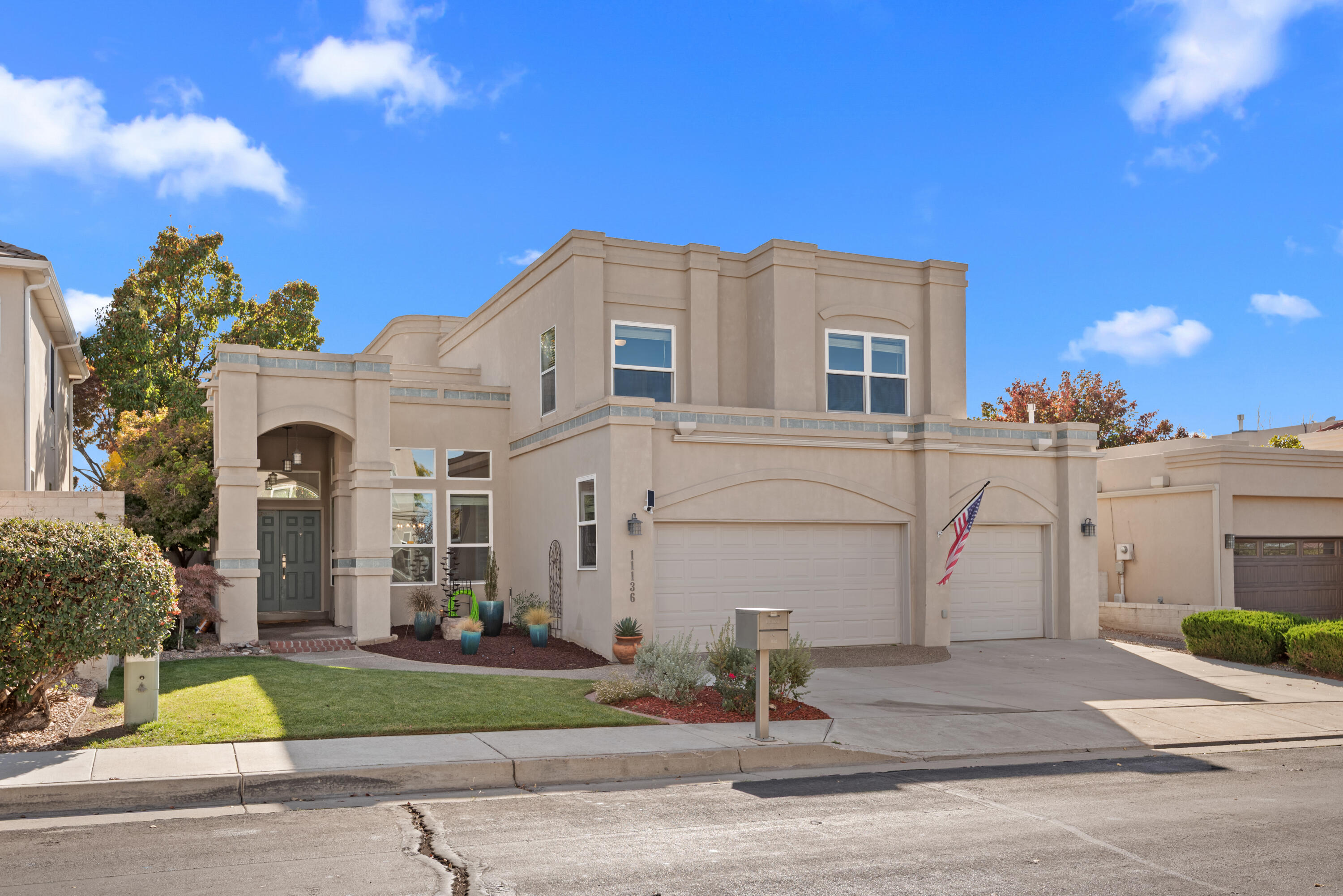 11136 Spyglass Hill Lane NE, Albuquerque, NM 87111