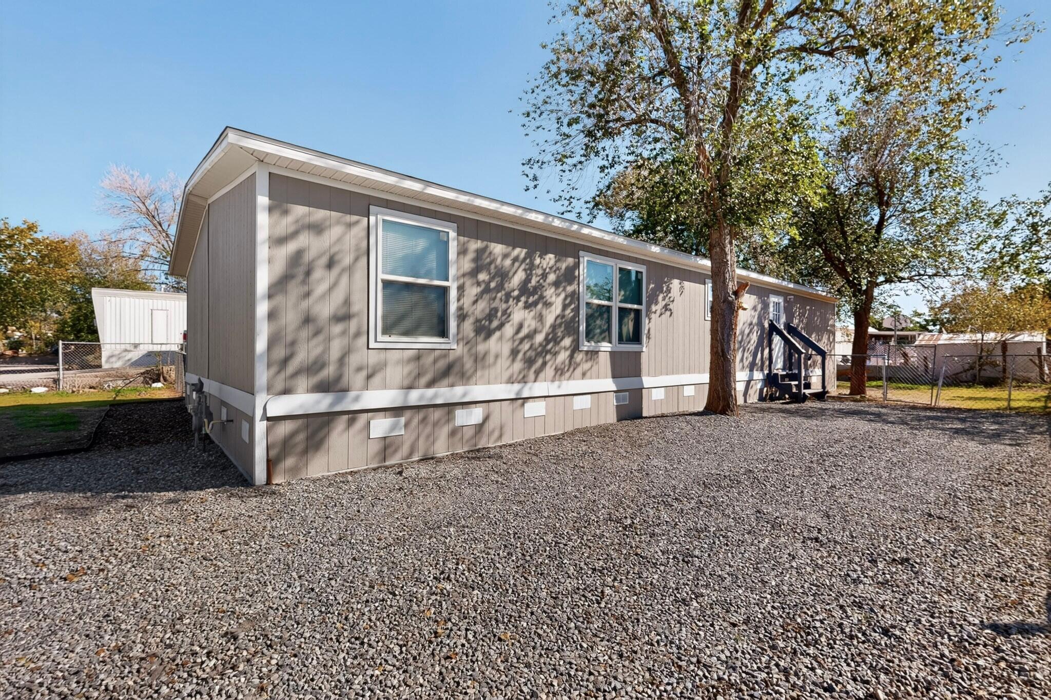 6504 Kelly Avenue NE, Albuquerque, NM 87109