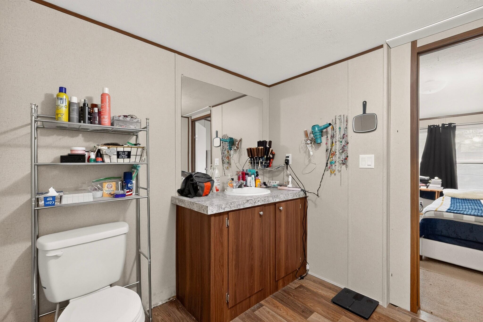 Photo 20 — 6504 Kelly Avenue NE