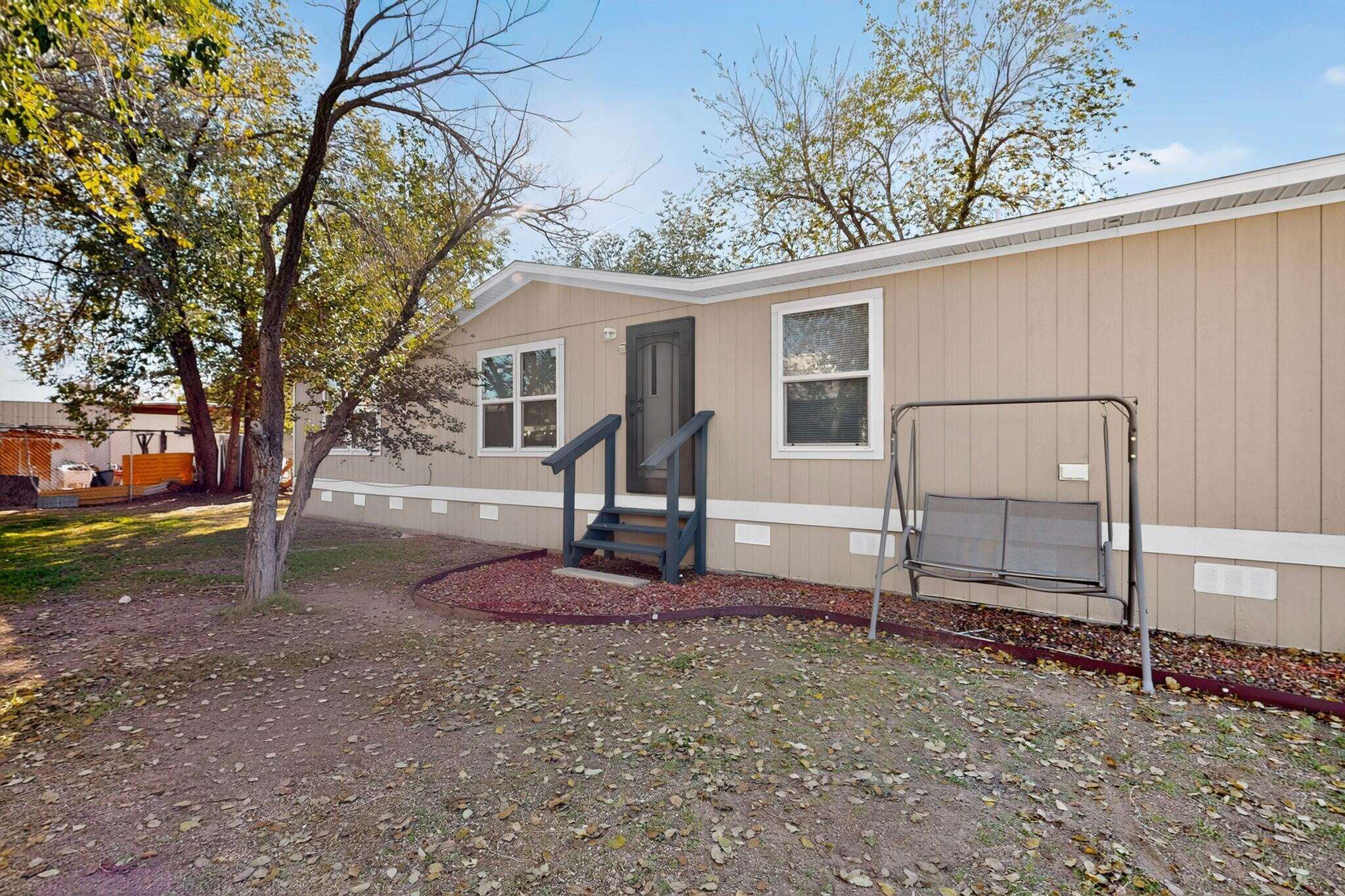 Photo 6 — 6504 Kelly Avenue NE