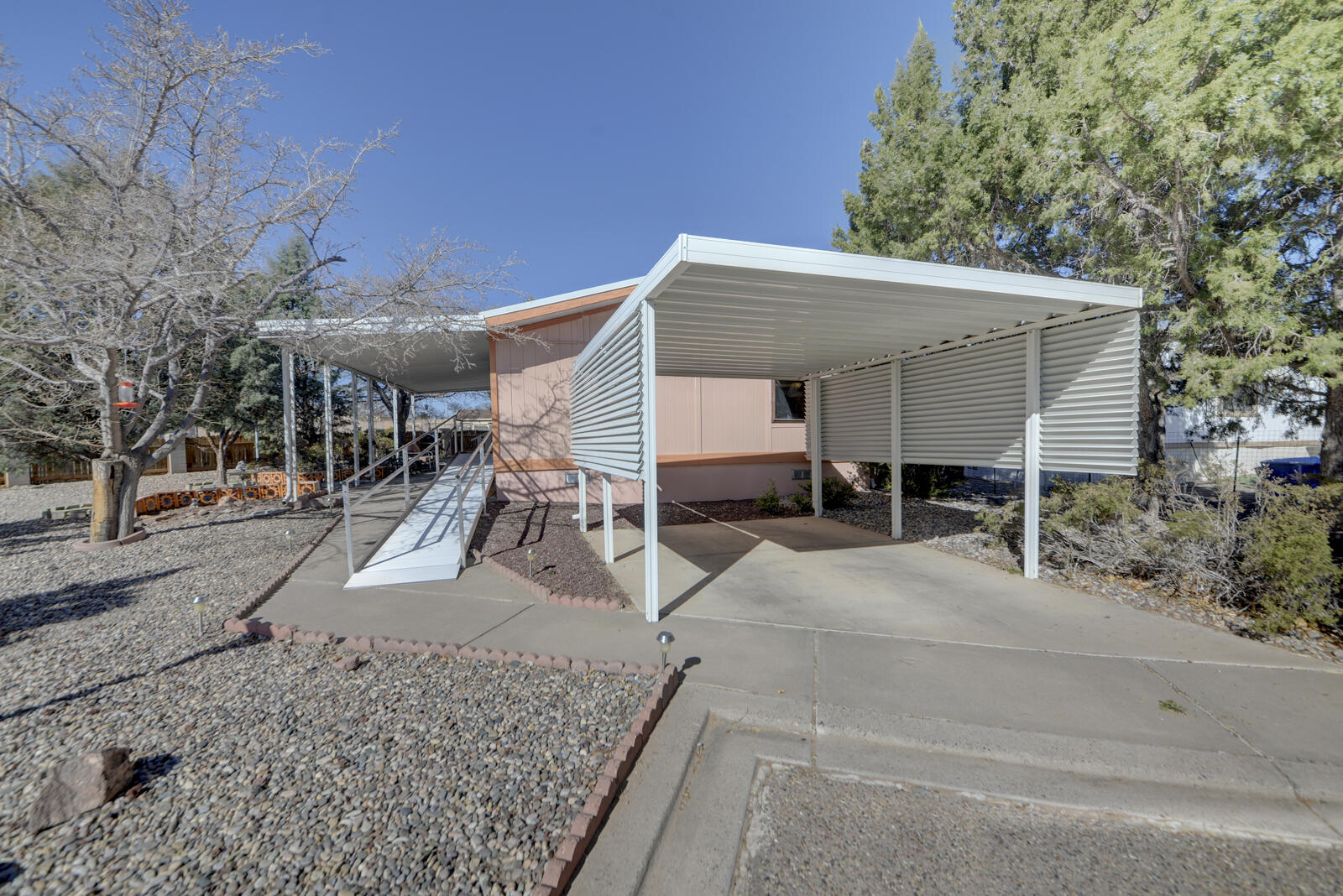 Photo 5 — 1 Serena Drive SE