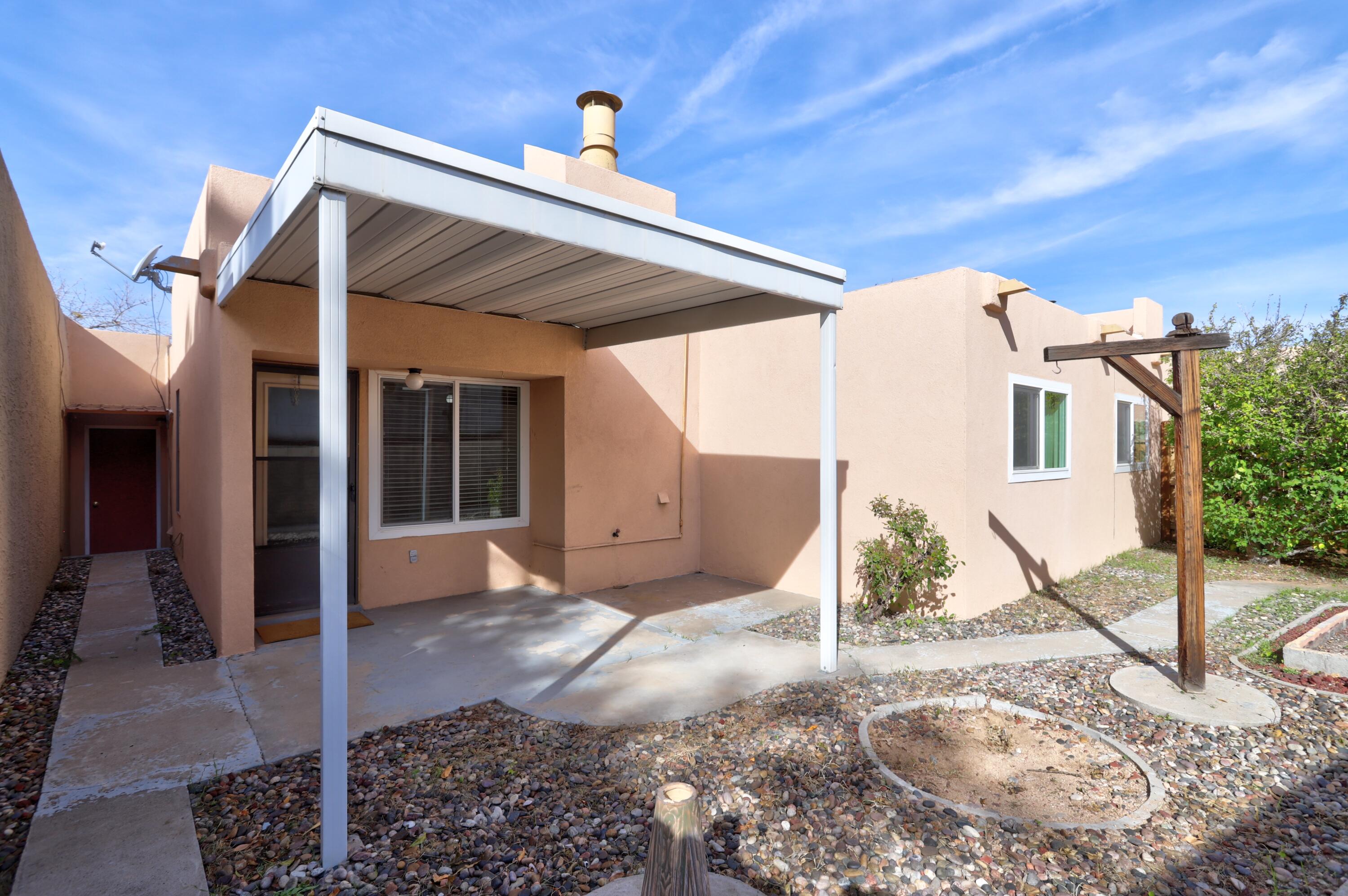 Photo 6 — 7212 Leslynne Drive NE
