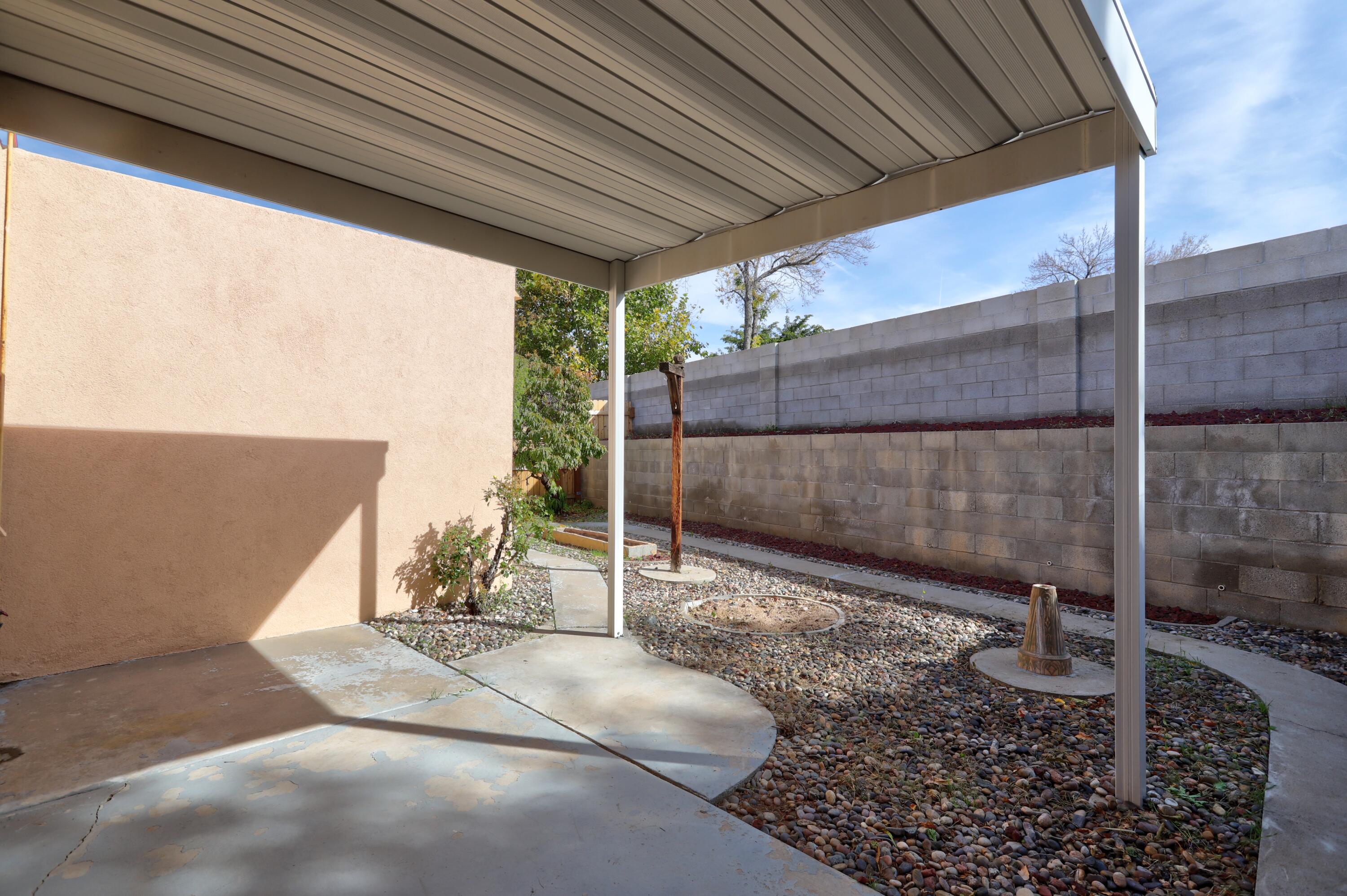 Photo 5 — 7212 Leslynne Drive NE