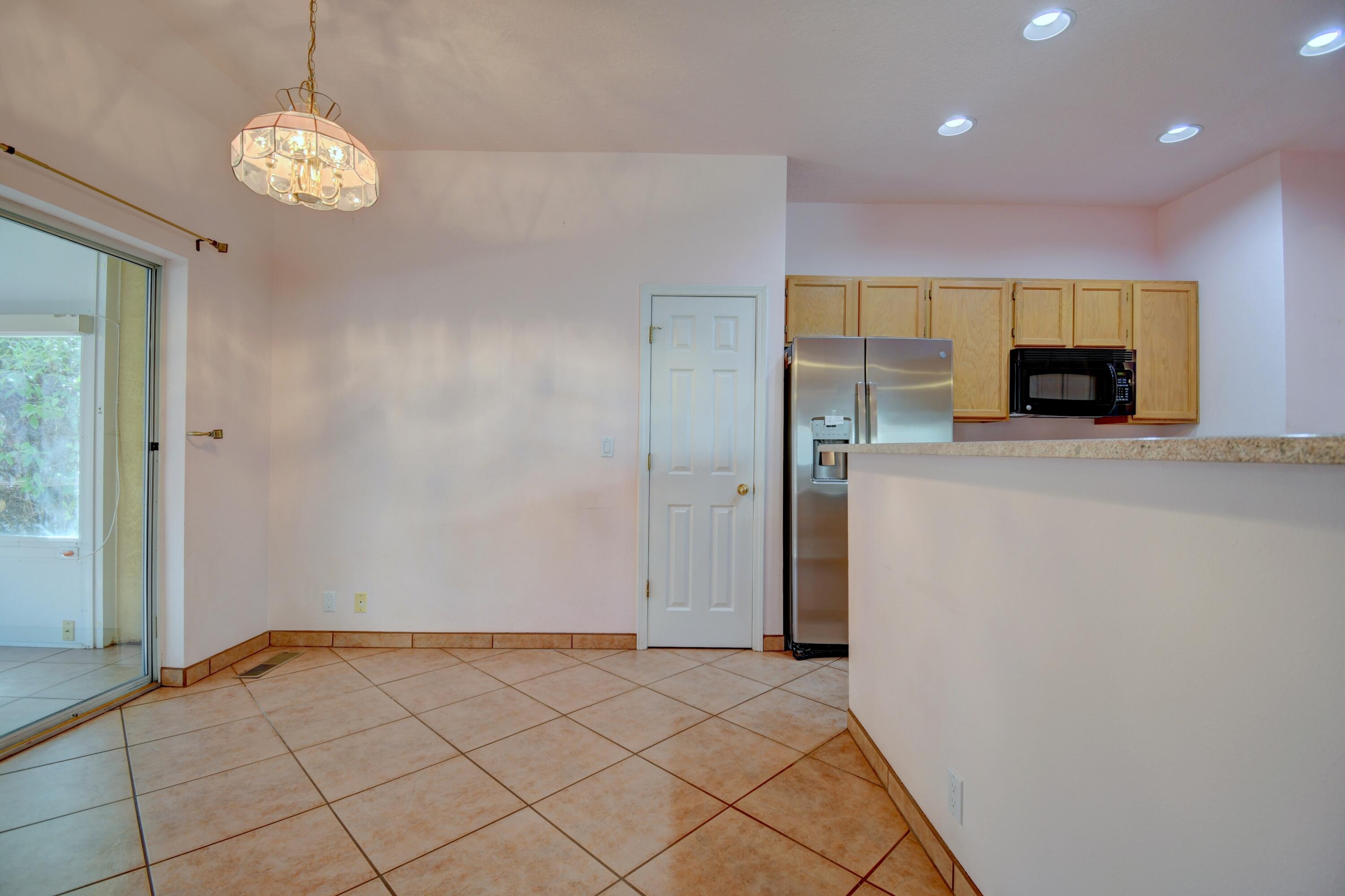 Photo 17 — 11936 Oryx Place NE