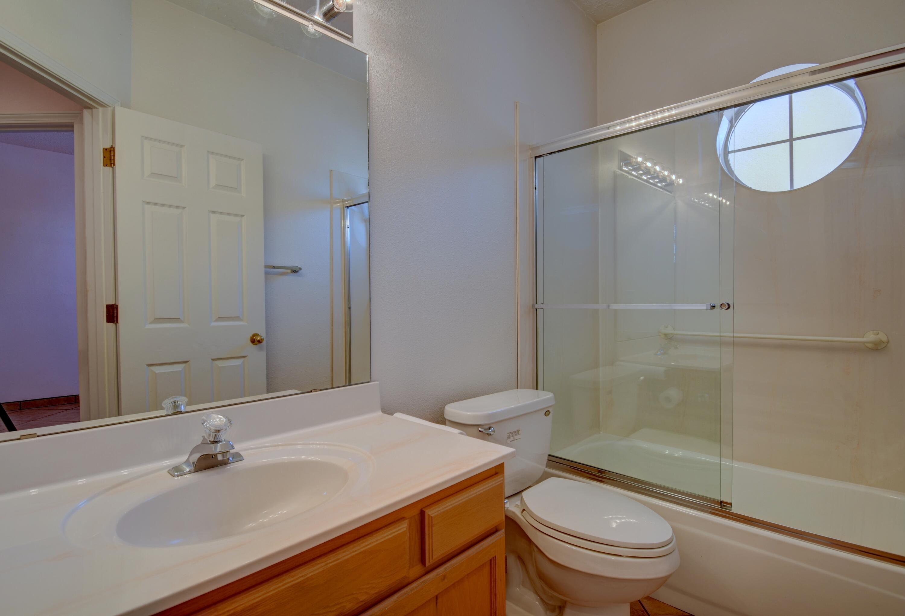 Photo 15 — 11936 Oryx Place NE